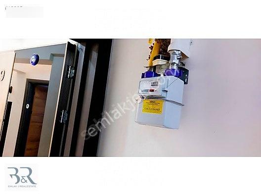 Doğalgazlı Ve Havuzlu Sitede Geniş 3+1 Daire — fotoğraf 24