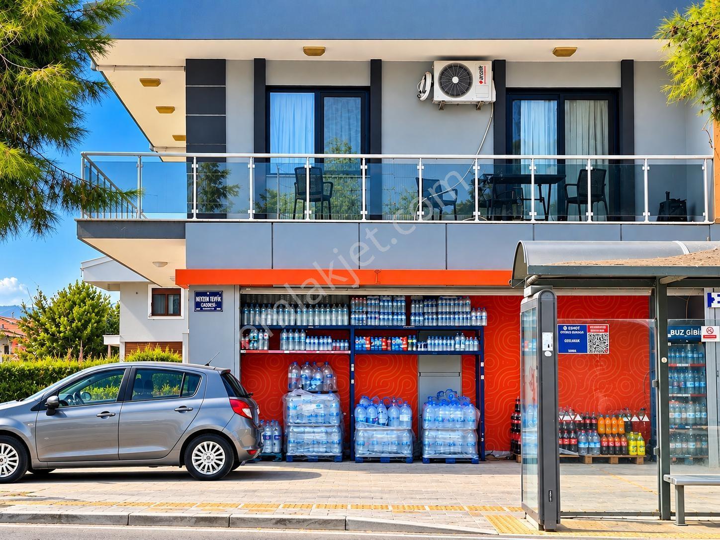Urla Atatürk Mah'De Migros Üzeri 2+1 Daire