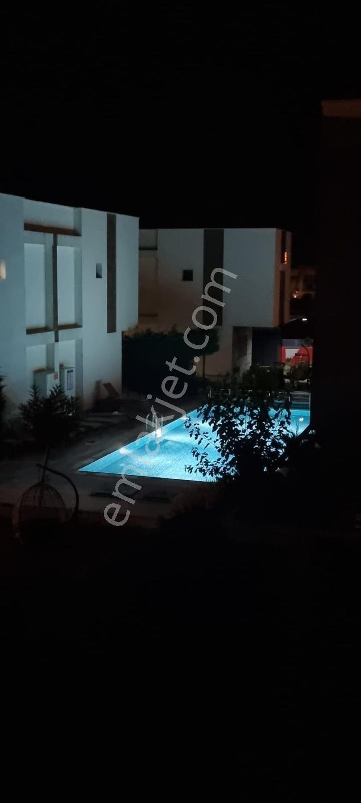 Didim Efeler Mahallesi'nde Havuzlu 3+1 Eşyalı Villa — fotoğraf 7