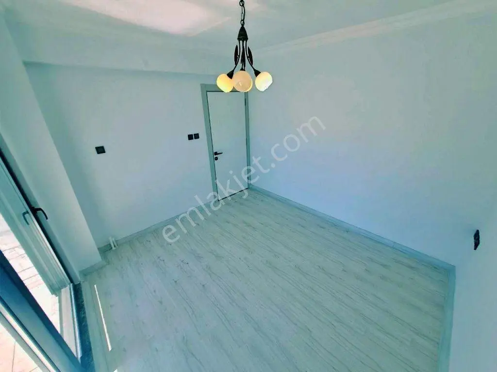 Uytundan Güre Fenerde Denize 150 Metre Bahçeli 4+1 Villa — fotoğraf 18