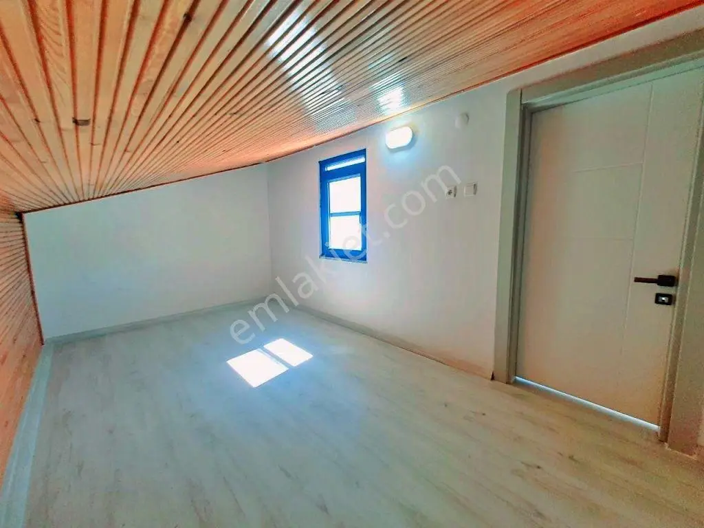 Uytundan Güre Fenerde Denize 150 Metre Bahçeli 4+1 Villa — fotoğraf 19