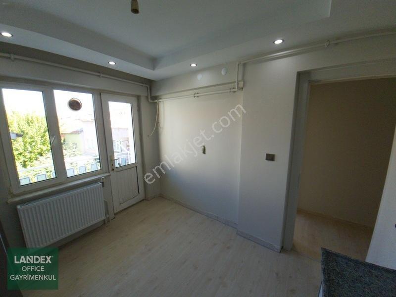 Landex'ten 3+1 İncilipınar'da 140m2 Full Yeni Restoreli Daire — fotoğraf 3
