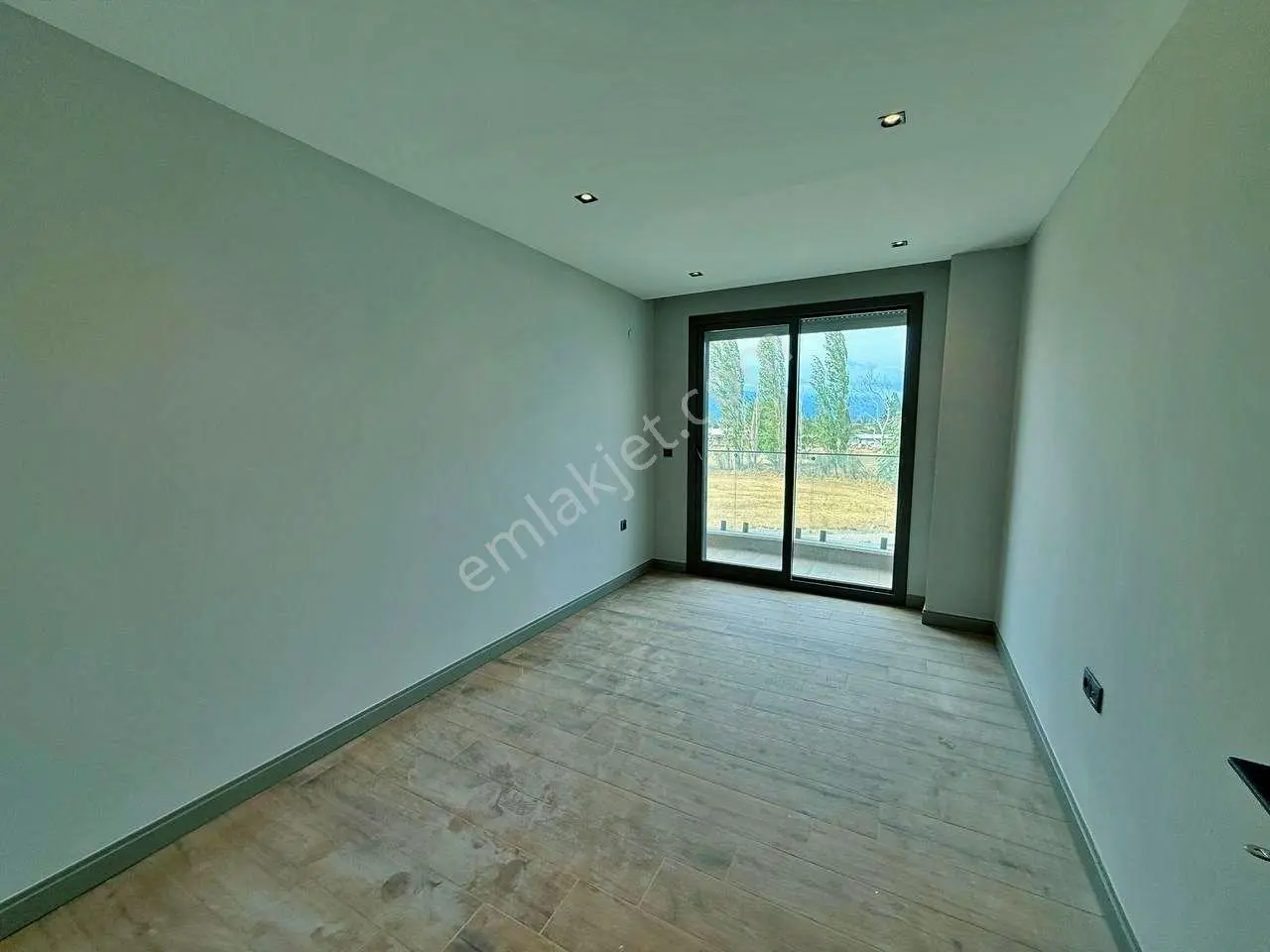 Uytundan Burhaniye Ören'de Ultralüks Sitede 3+1 Satılık Daire — fotoğraf 23