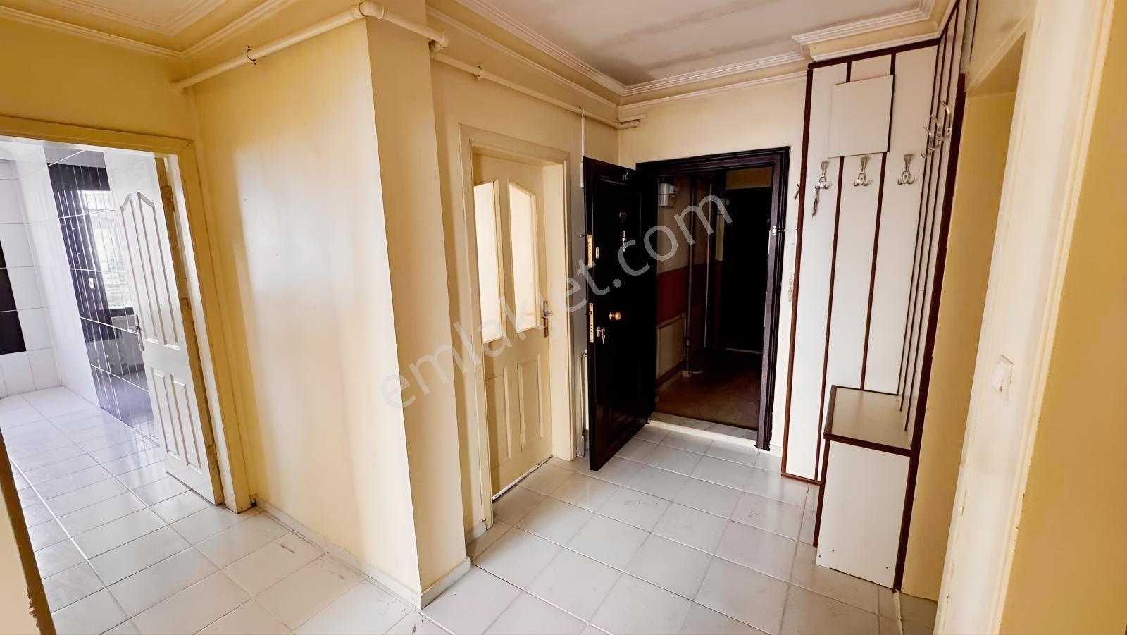 Hamzaoğlu Mah. Satılık 2+1 Daire / 2. Kat — fotoğraf 13