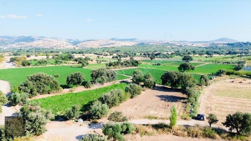 Denize 850mt Yolu & Suyu Olan 1.331 M² Yatırımlık Tarla — fotoğraf 3