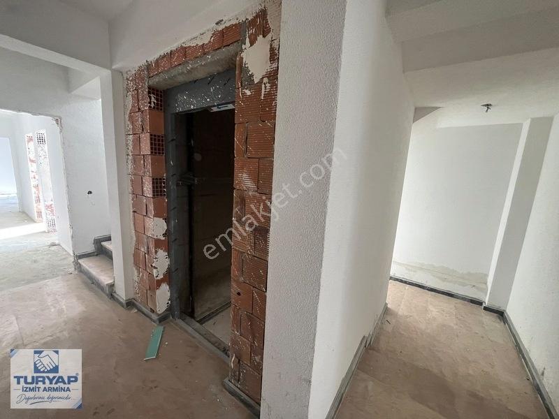 Başiskele Döngel'de Sıfır 3+1 Yerden Isıtma — fotoğraf 7