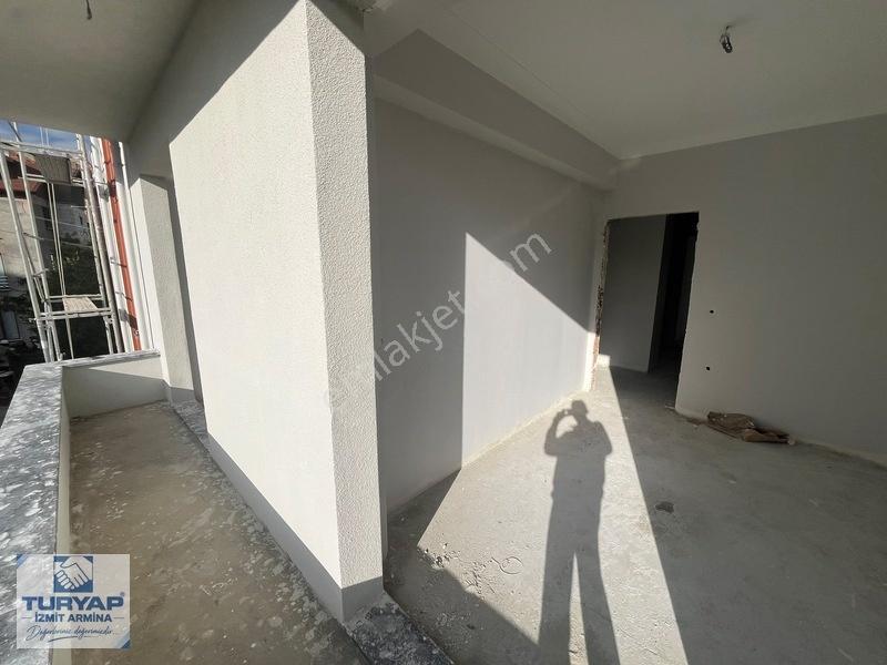 Başiskele Döngel'de Sıfır 3+1 Yerden Isıtma — fotoğraf 28
