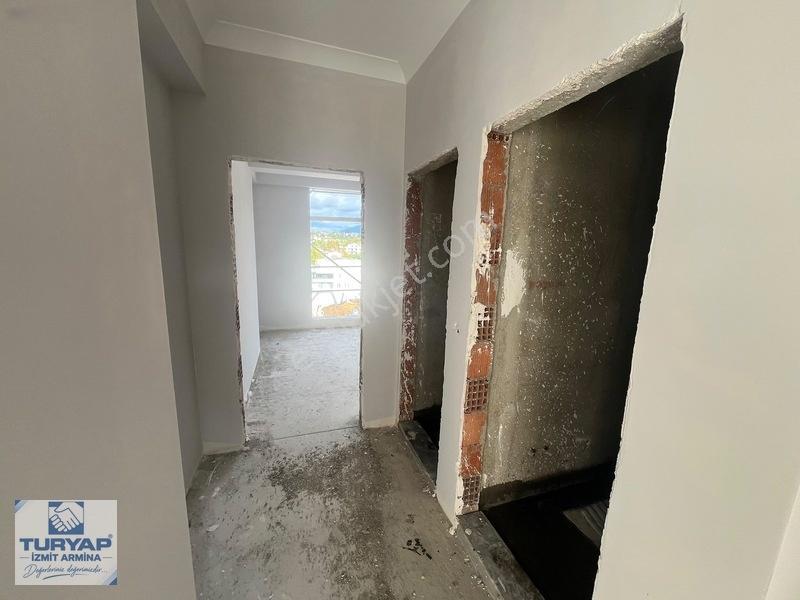 Başiskele Döngel'de Sıfır 3+1 Yerden Isıtma — fotoğraf 30