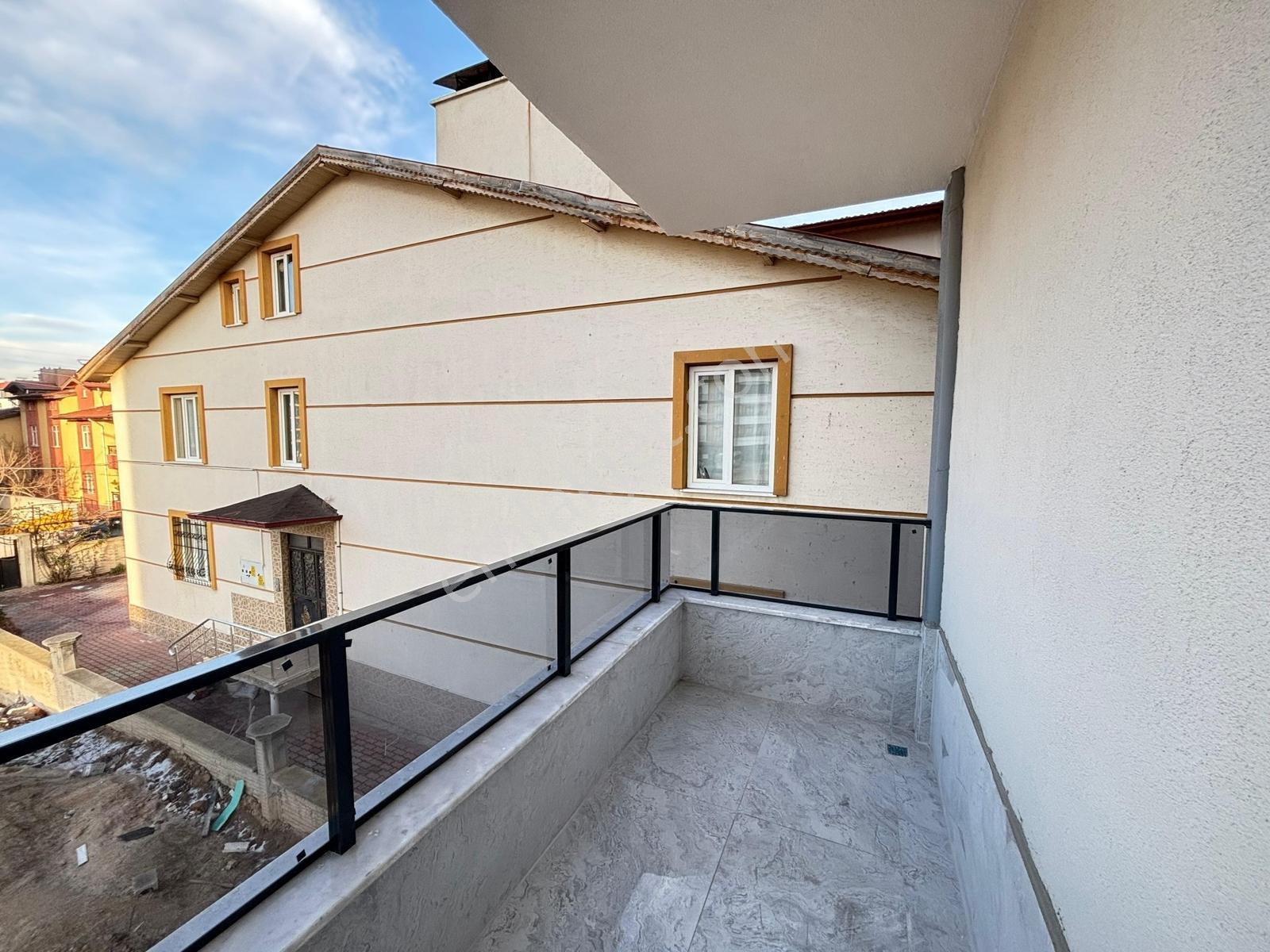 Uluğbey Mah.cadde Cepheli Geniş Ferah 3+1 Lüks Daire — fotoğraf 14