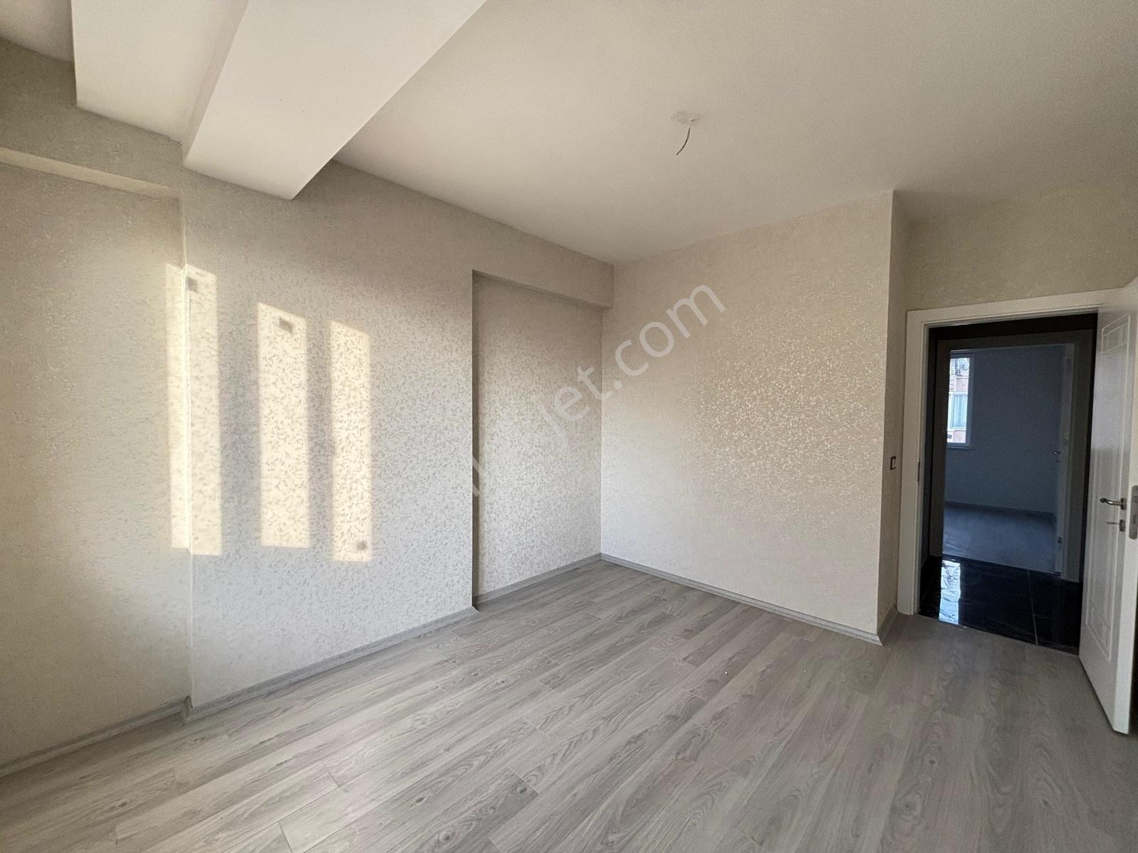 Uluğbey Mah.cadde Cepheli Geniş Ferah 3+1 Lüks Daire — fotoğraf 16
