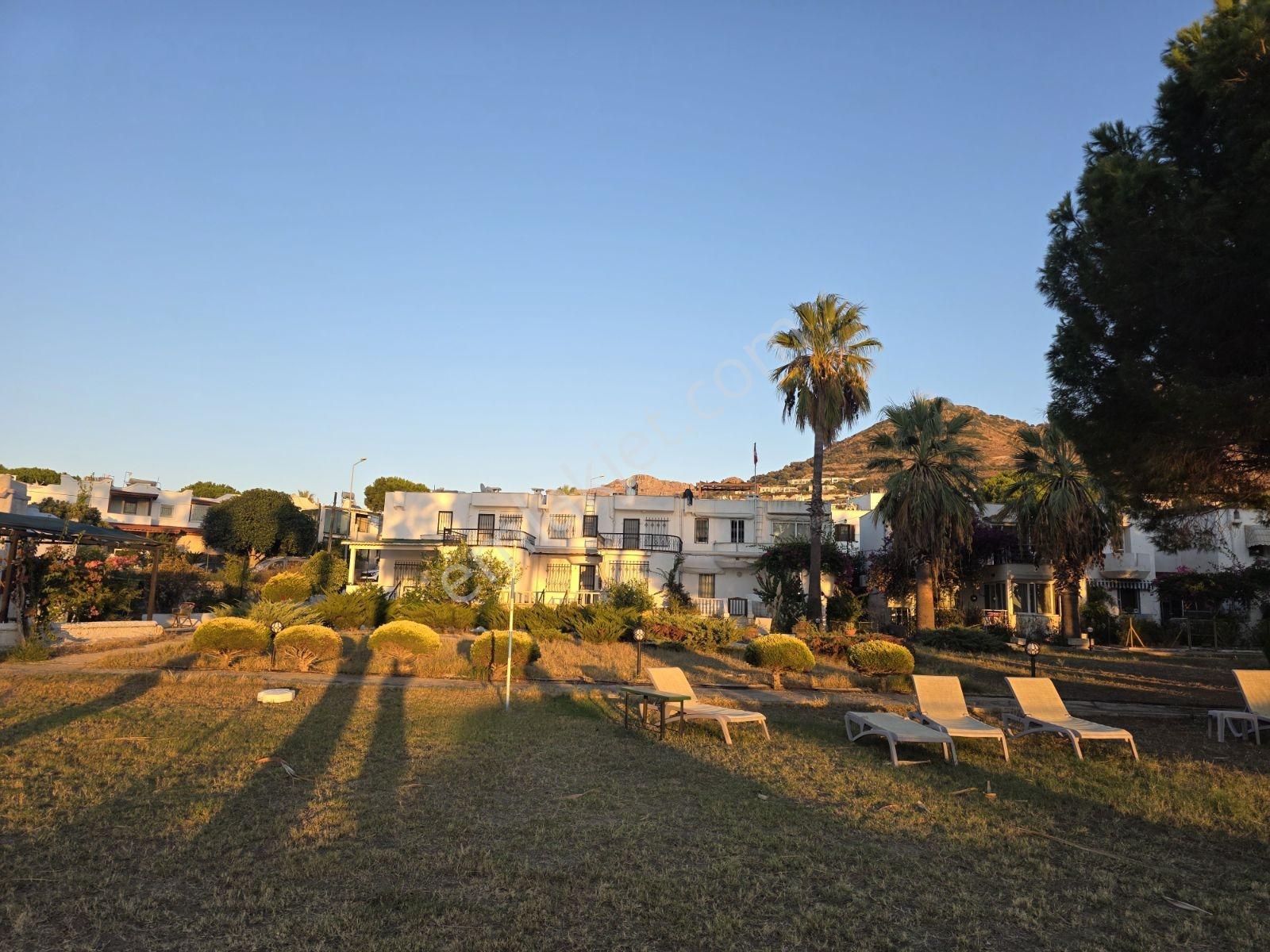 Denize Sıfır Marinanin Karsisinda Villa Barbaros Sitesi Turgutr — fotoğraf 4