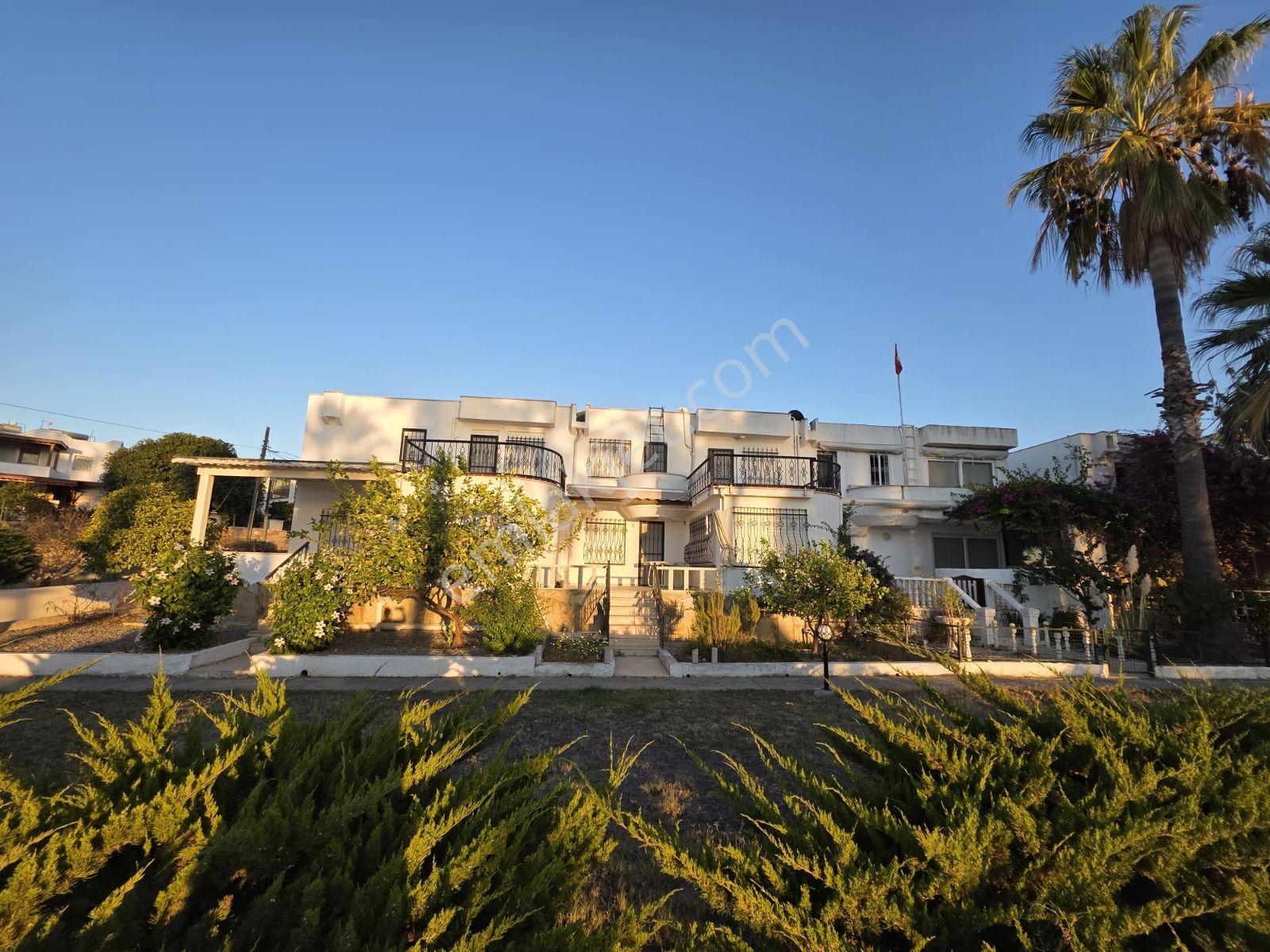 Denize Sıfır Marinanin Karsisinda Villa Barbaros Sitesi Turgutr — fotoğraf 12