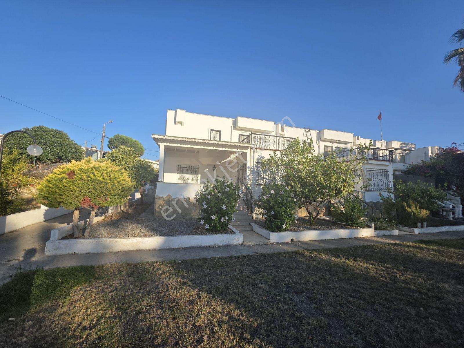 Denize Sıfır Marinanin Karsisinda Villa Barbaros Sitesi Turgutr — fotoğraf 35