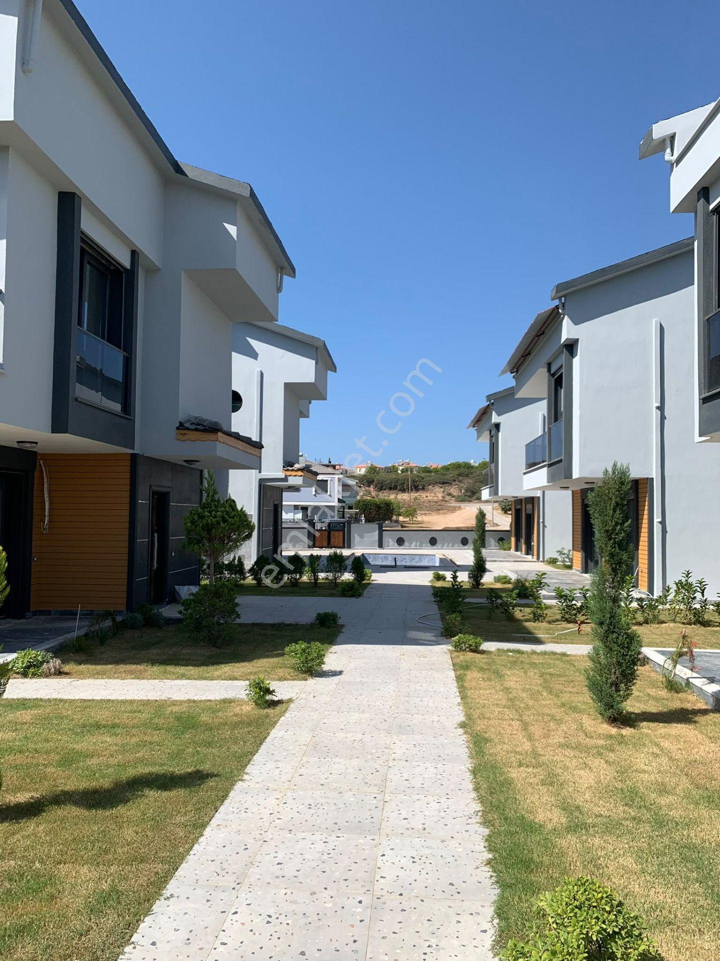 Didim Havuzlu Sitede Satılık 3+1 Villa — fotoğraf 4