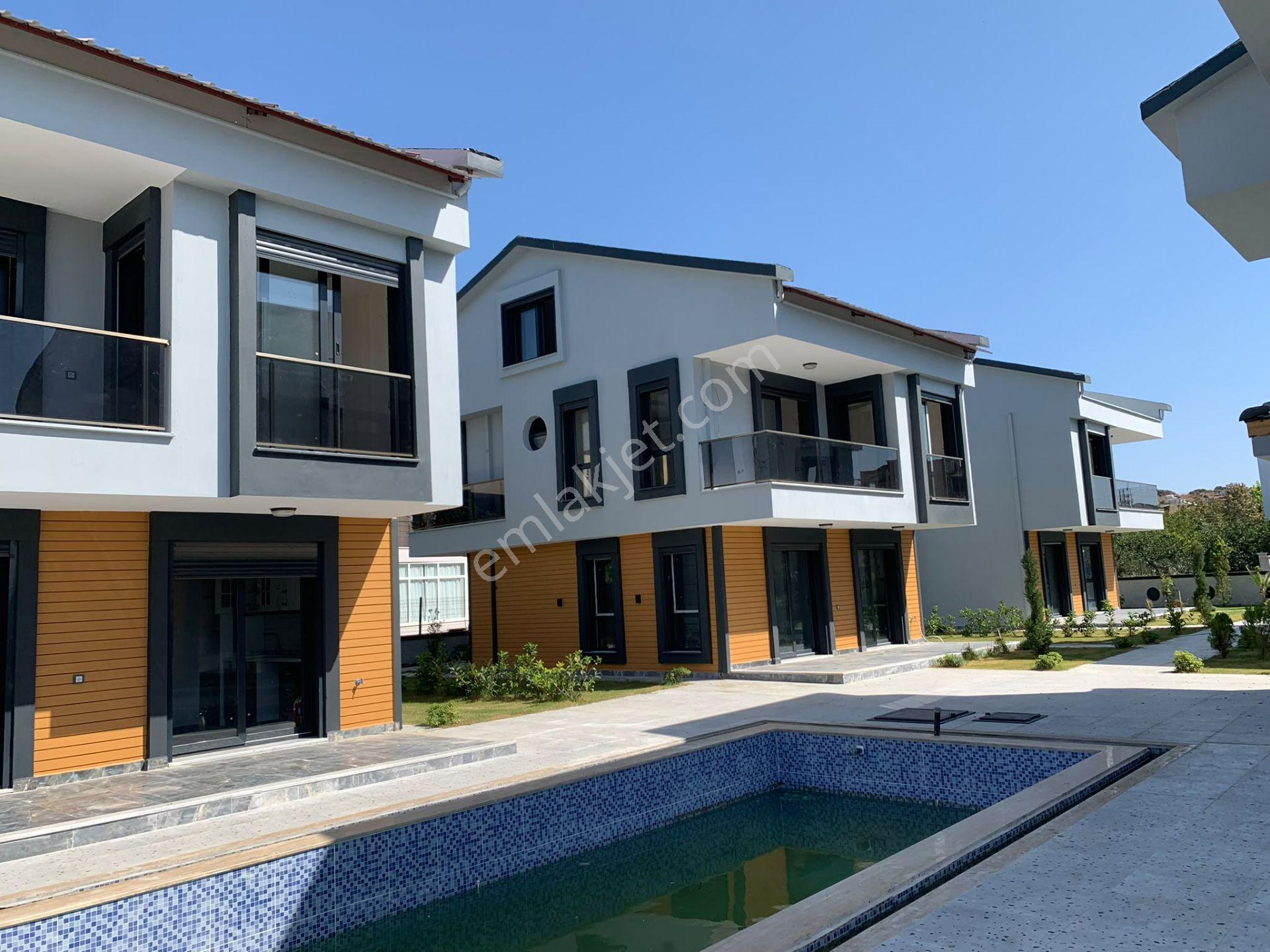 Didim Havuzlu Sitede Satılık 3+1 Villa — fotoğraf 6