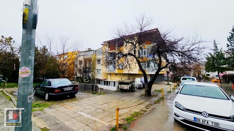 Arel'den Bahçelievler 3 Cd.üstü Köşe Konumda Otoparklı 3 Kat 3+1 — fotoğraf 2