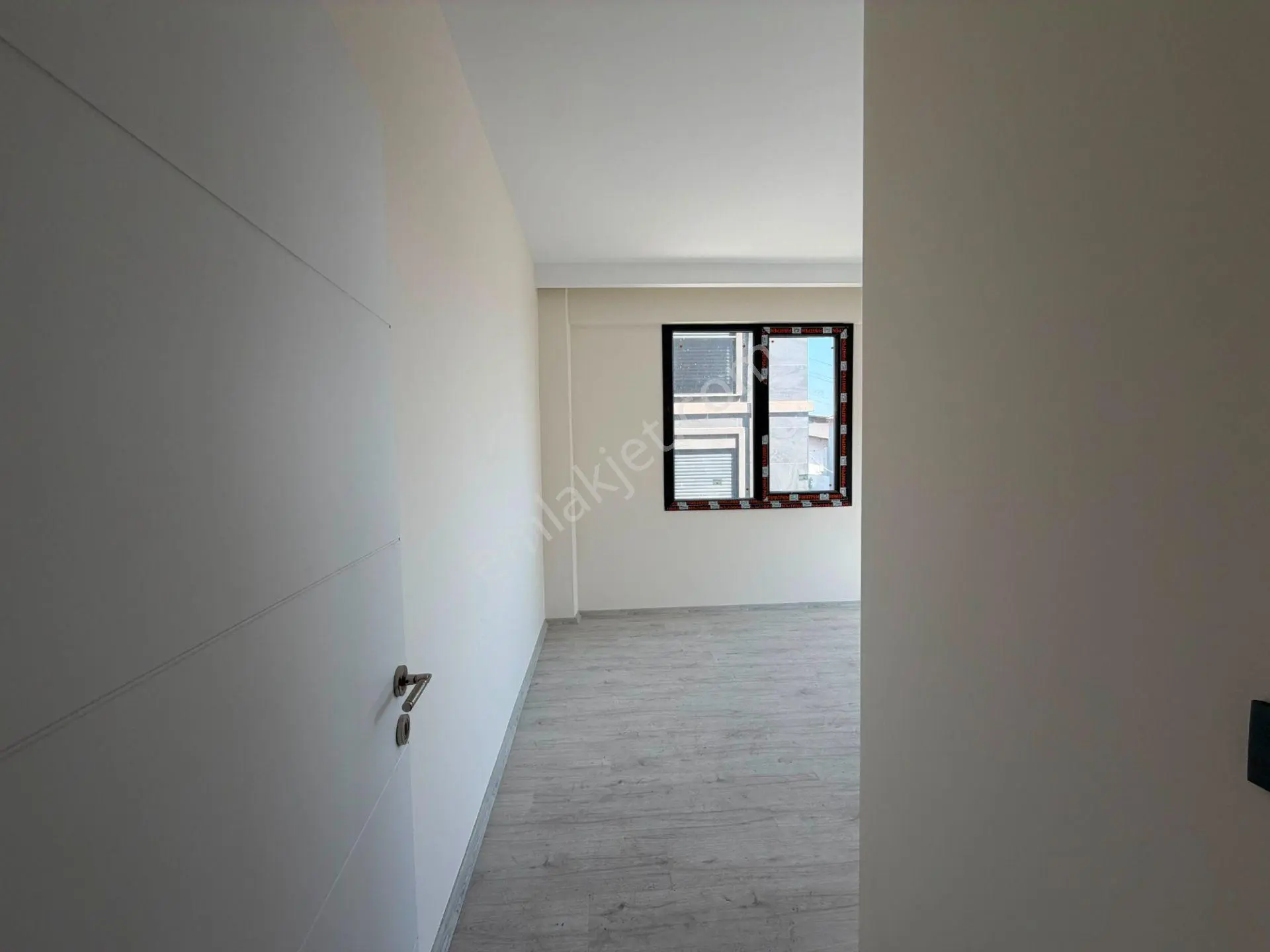 Bayraklı Gümüşpala’da Sıfır 2+1 | Güney-batı Cephe | Balkonlu | Krediye Uygun — fotoğraf 3
