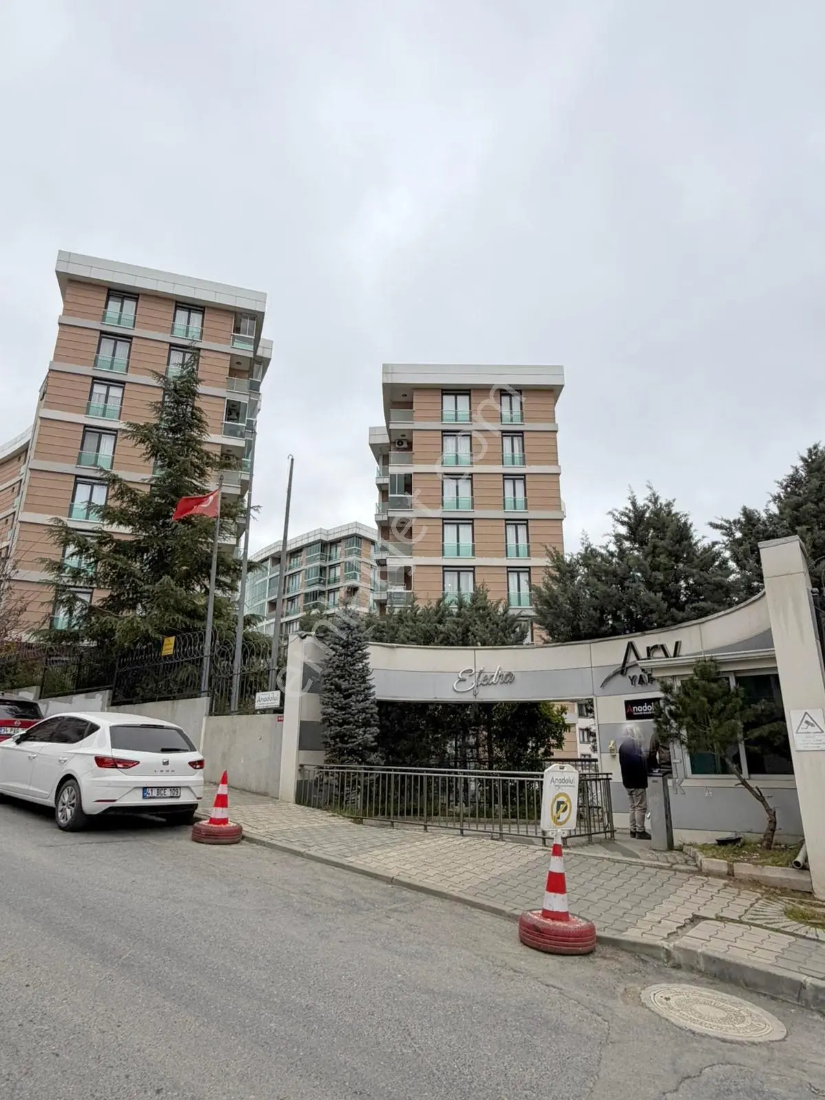 Mertcan'dan Ary Efedra Sitesi İçinde Balkonlu Geniş Ferah 2+1 — fotoğraf 33