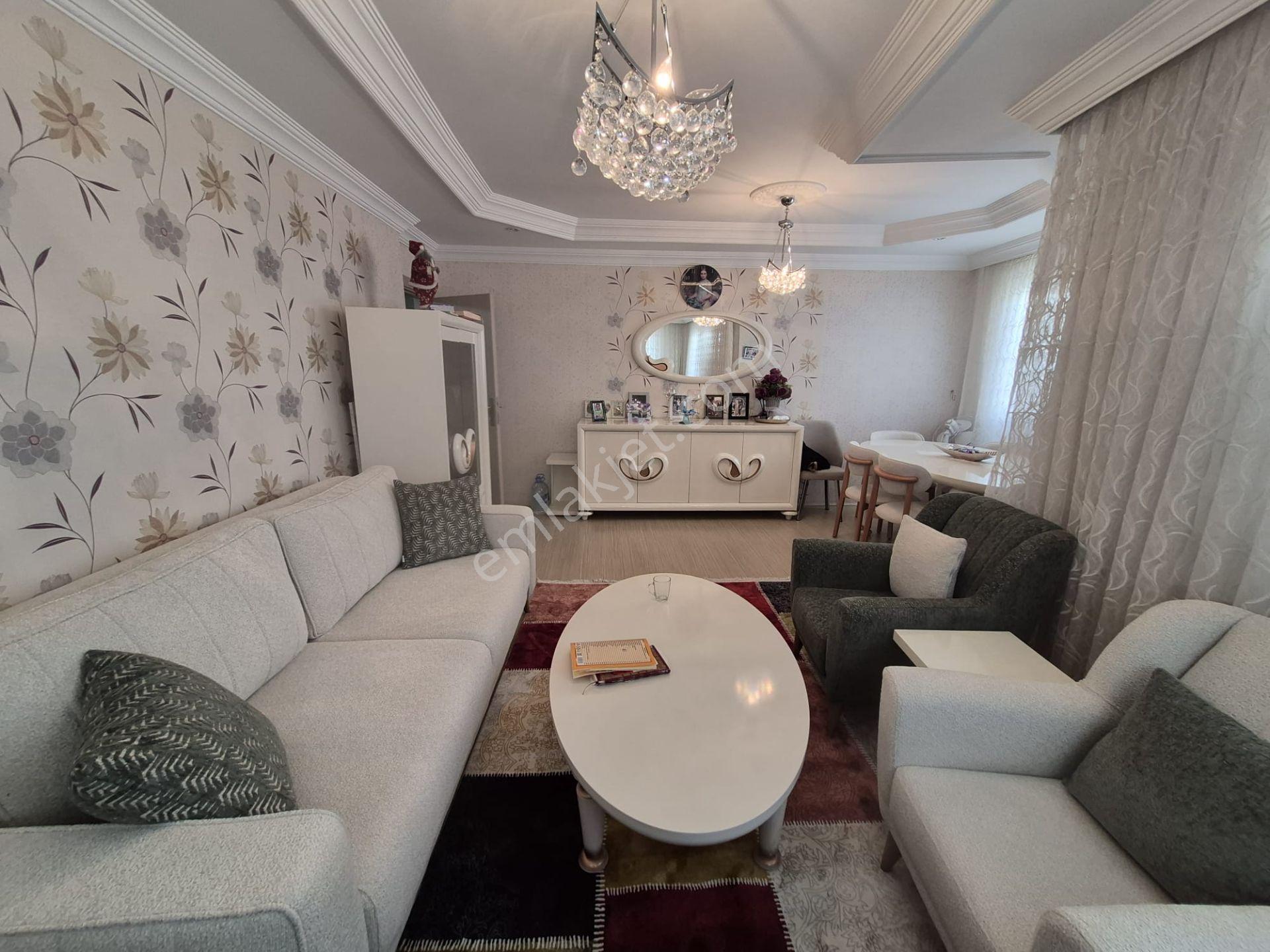 Emin Emlak Satıyor..valide Sultan Mahallesinde Köşebaşı 3+1 Satılık Daire — fotoğraf 7