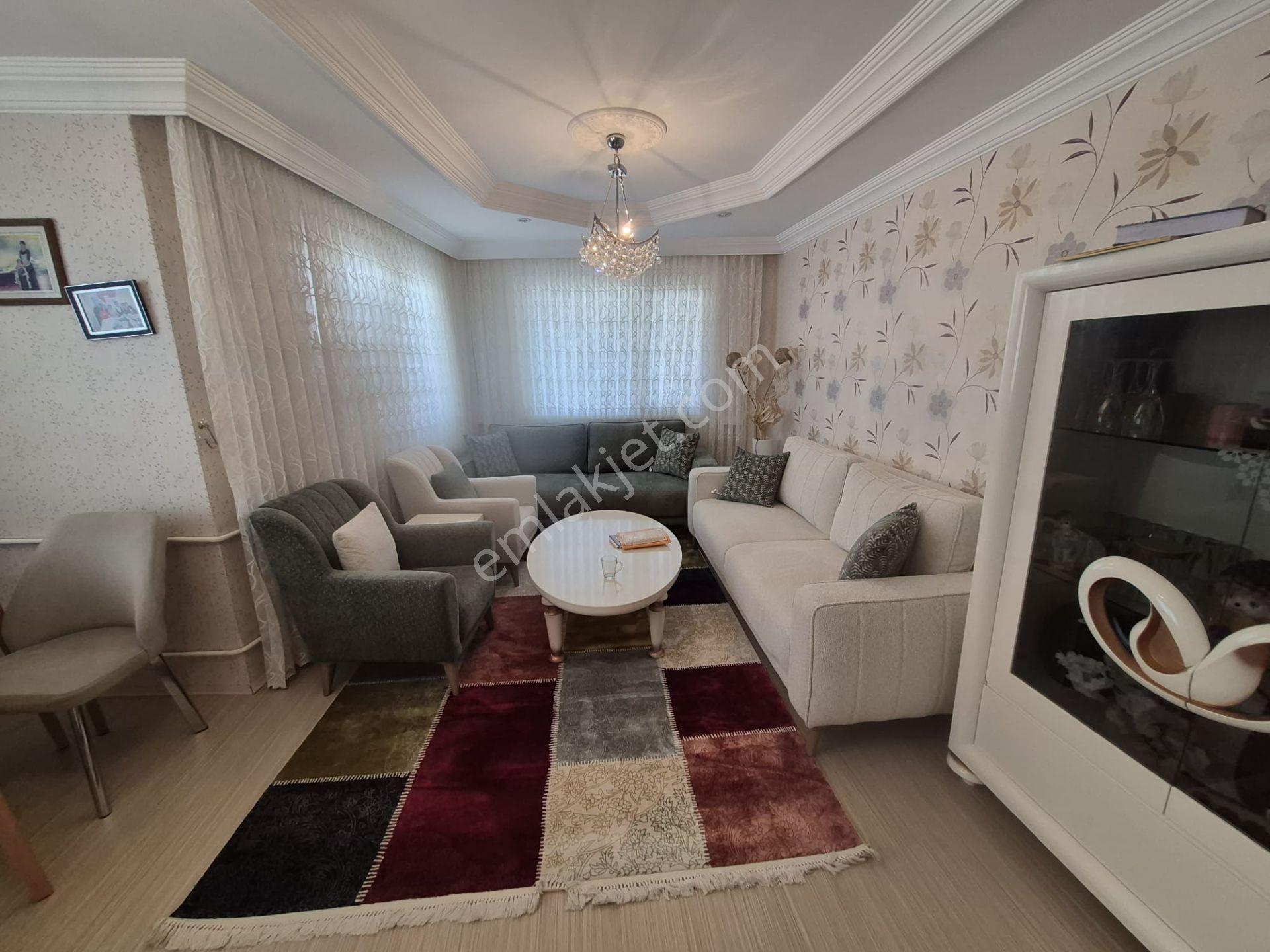 Emin Emlak Satıyor..valide Sultan Mahallesinde Köşebaşı 3+1 Satılık Daire — fotoğraf 9