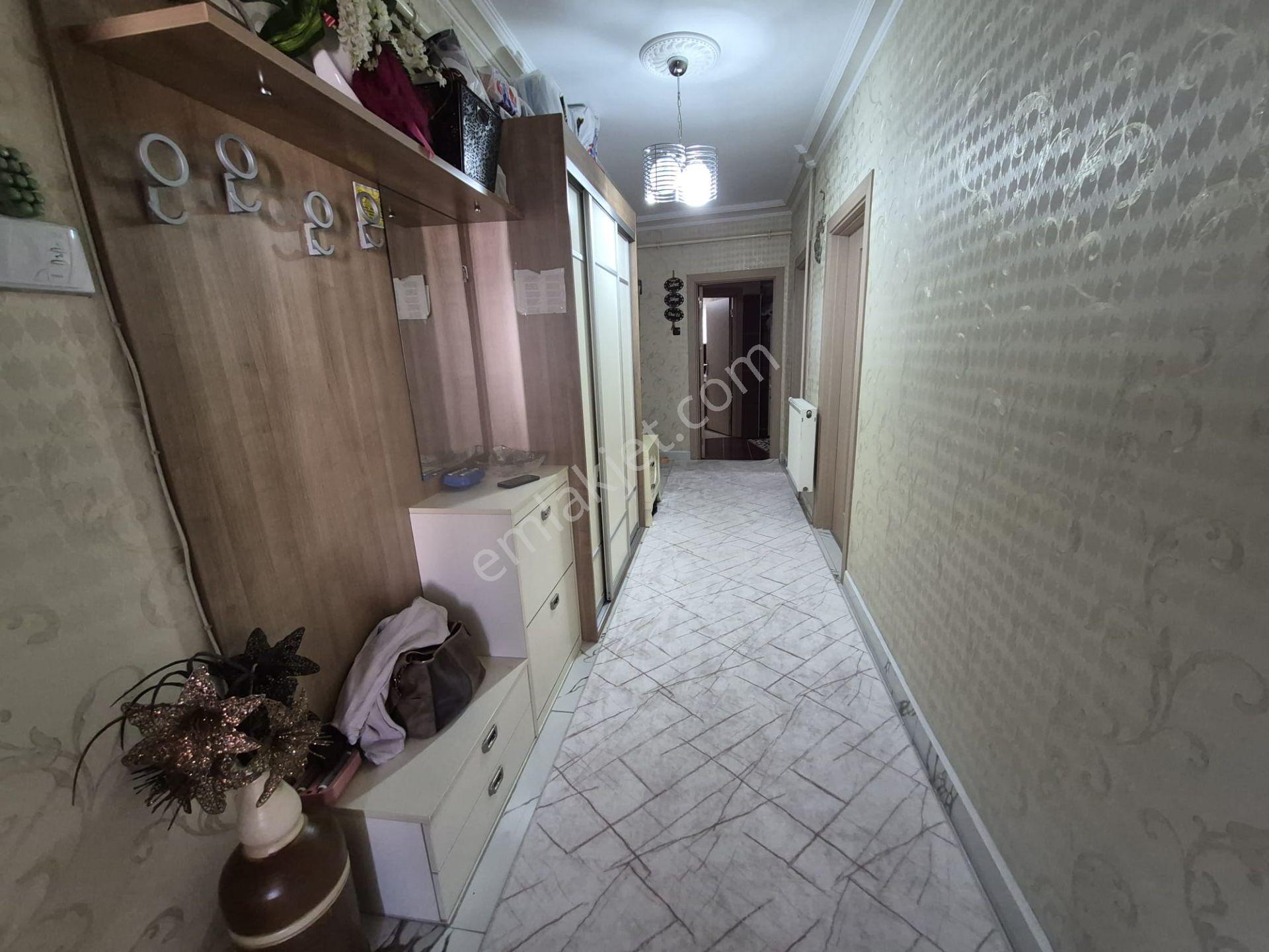 Emin Emlak Satıyor..valide Sultan Mahallesinde Köşebaşı 3+1 Satılık Daire — fotoğraf 14