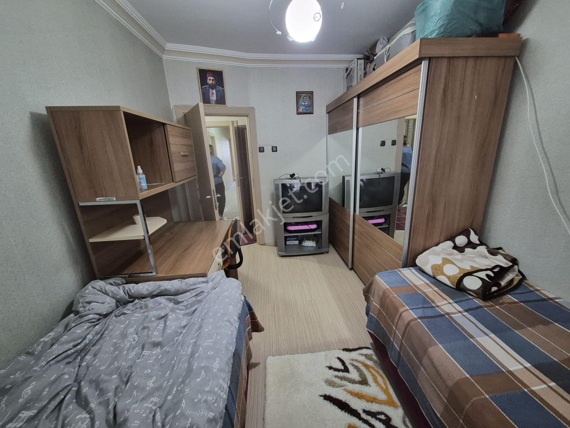 Emin Emlak Satıyor..valide Sultan Mahallesinde Köşebaşı 3+1 Satılık Daire — fotoğraf 17