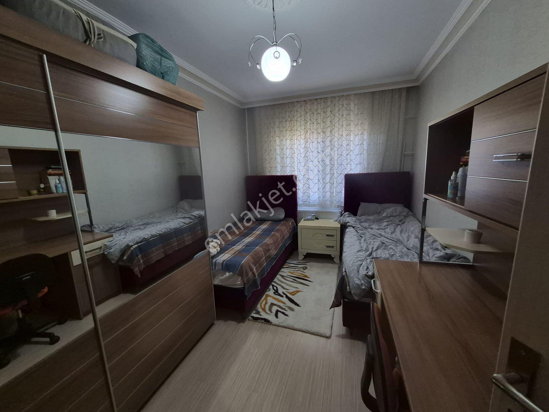 Emin Emlak Satıyor..valide Sultan Mahallesinde Köşebaşı 3+1 Satılık Daire — fotoğraf 18