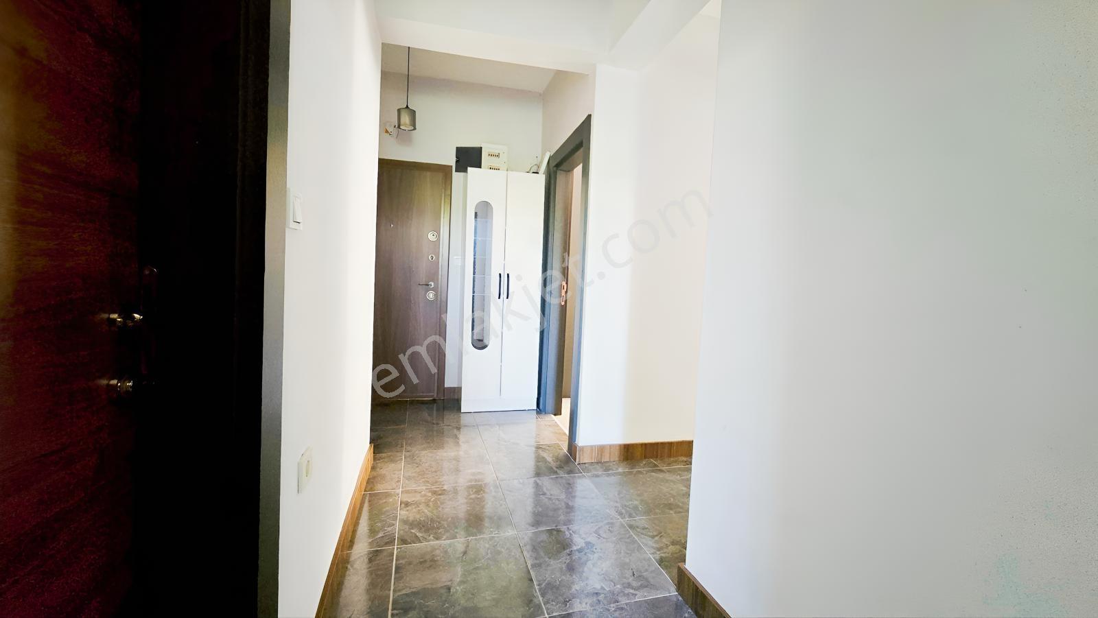 Güllük Caddesi Yakınıyeşil Manzaralıtamamen Yenilenmiş 3+1 Daire — fotoğraf 12