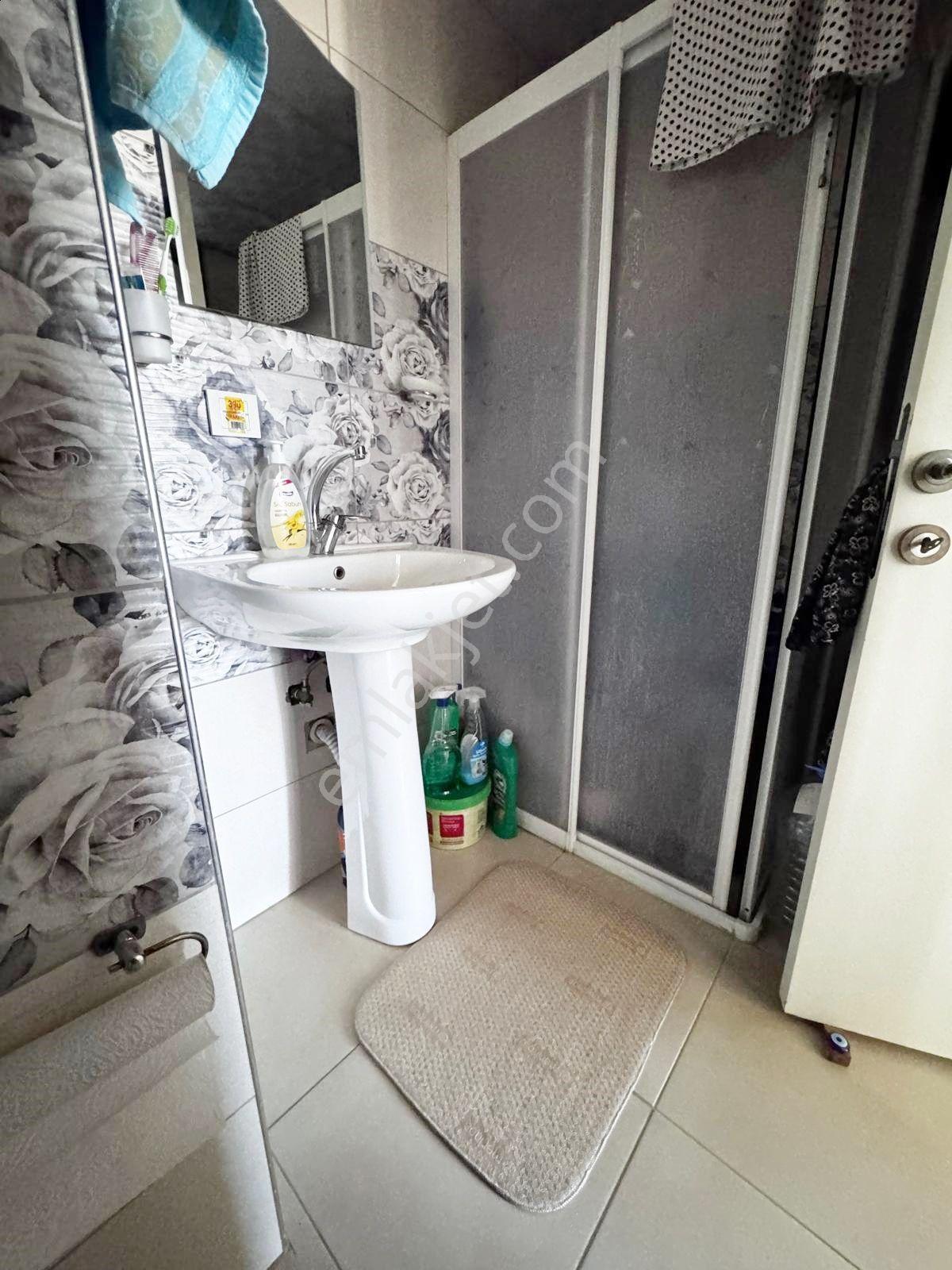 Nazilli Sümer Mahallesi 7. Kat Satılık Eşyalı 1+1 — fotoğraf 8