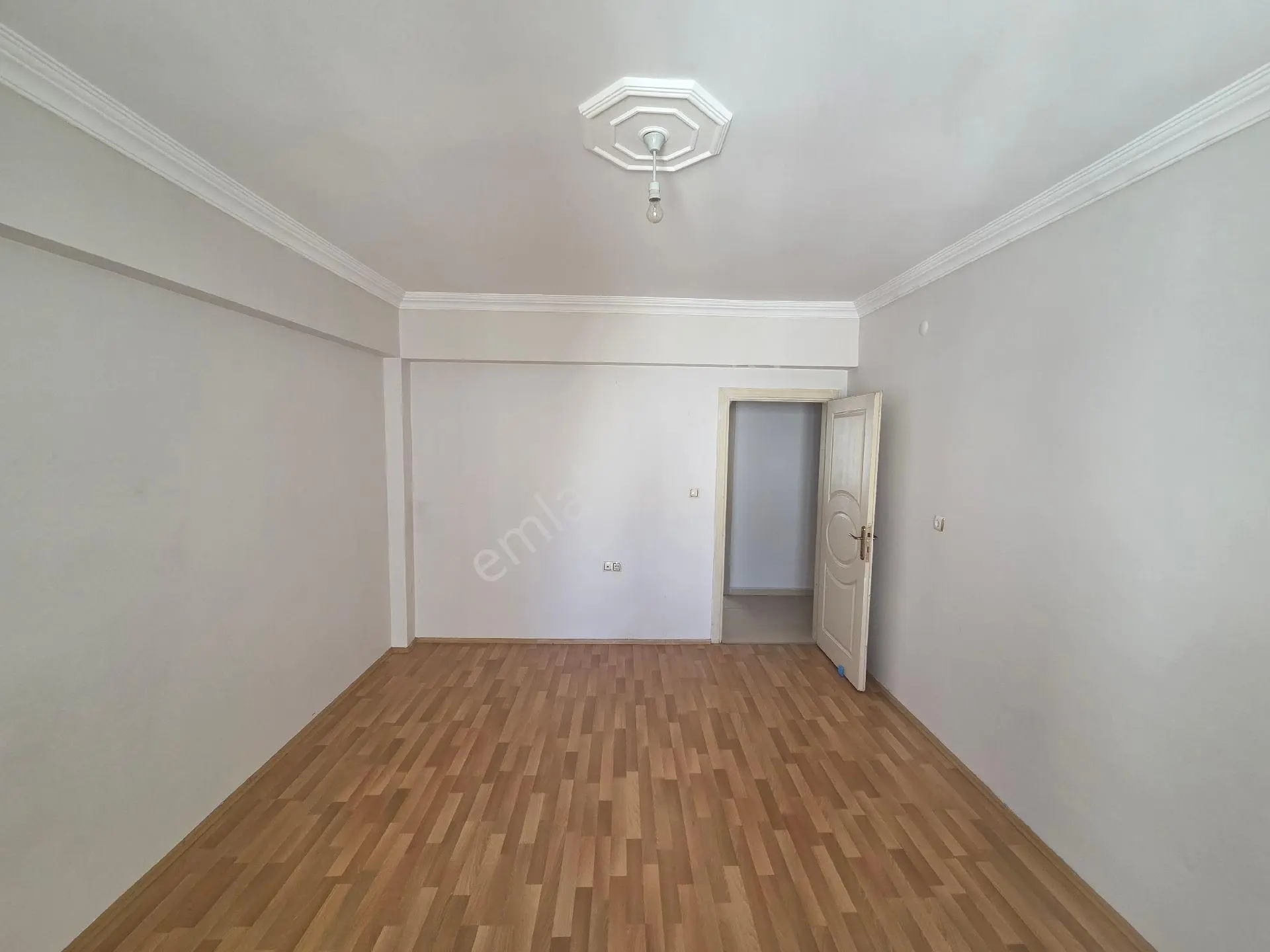 Doğukan Real Estate | Yeni Mahalle Zafran Kavşağı Yukarısı Satılık 3+1 Daire — fotoğraf 12