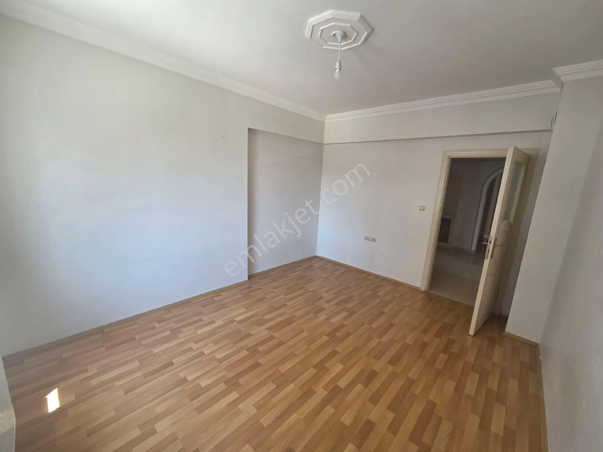 Doğukan Real Estate | Yeni Mahalle Zafran Kavşağı Yukarısı Satılık 3+1 Daire — fotoğraf 14