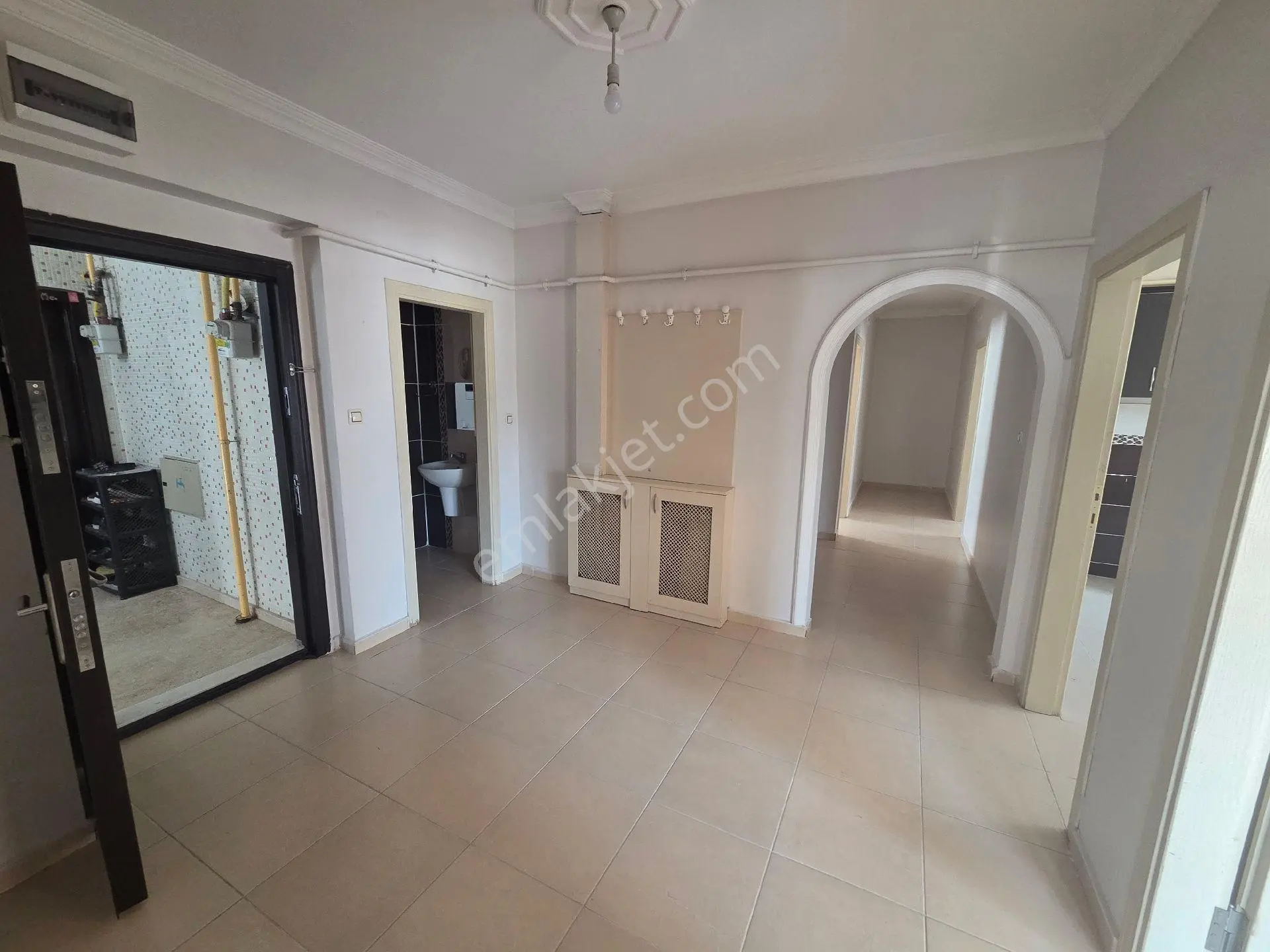 Doğukan Real Estate | Yeni Mahalle Zafran Kavşağı Yukarısı Satılık 3+1 Daire — fotoğraf 15