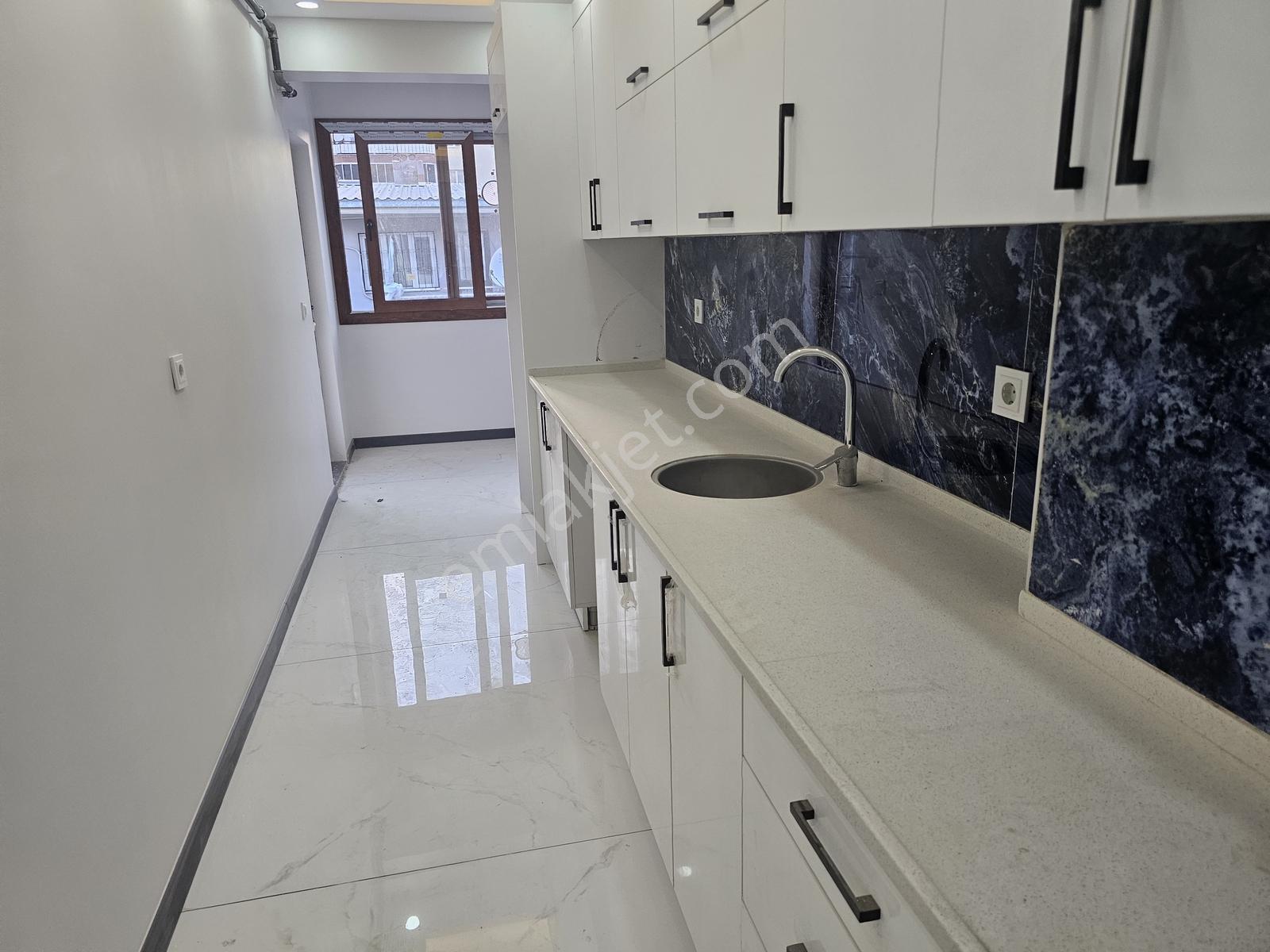 Buca Mustafa Kemal'de Satılık Mustakil 6+2 Dubleksli Bina 324m² — fotoğraf 5