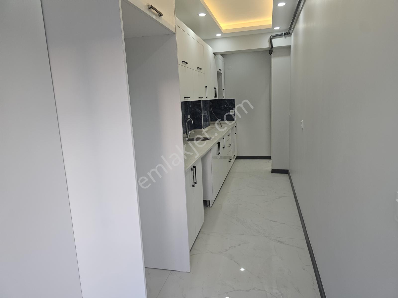 Buca Mustafa Kemal'de Satılık Mustakil 6+2 Dubleksli Bina 324m² — fotoğraf 6