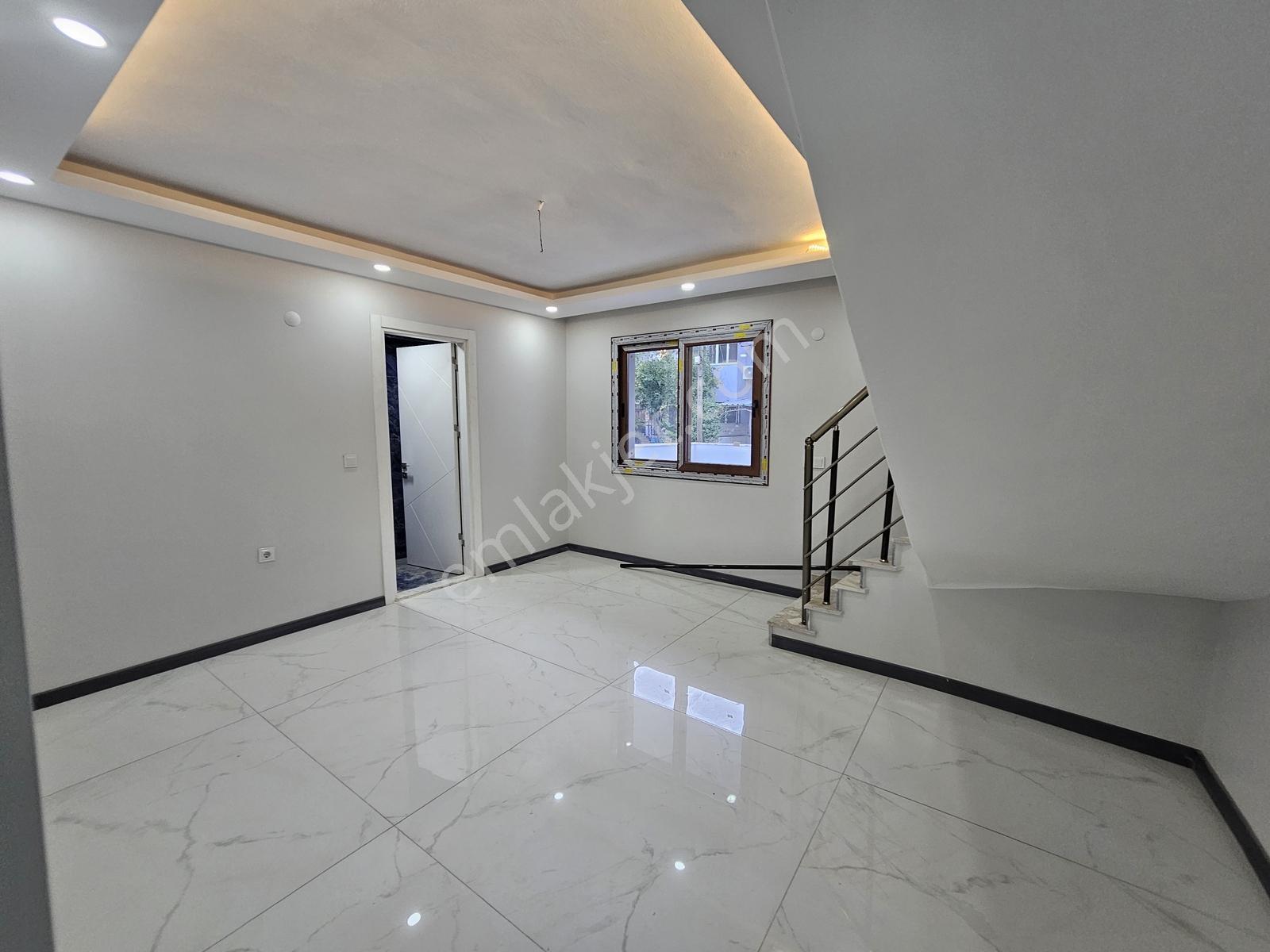 Buca Mustafa Kemal'de Satılık Mustakil 6+2 Dubleksli Bina 324m² — fotoğraf 16
