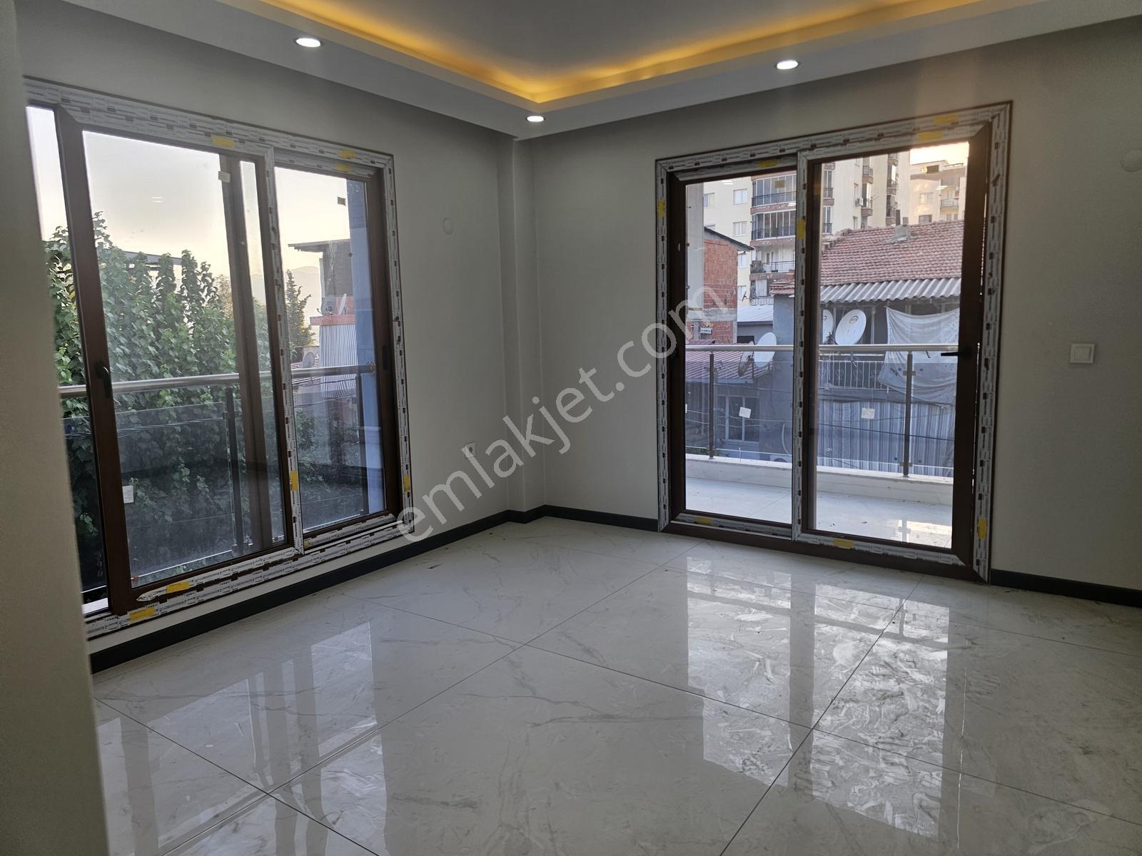 Buca Mustafa Kemal'de Satılık Mustakil 6+2 Dubleksli Bina 324m² — fotoğraf 19