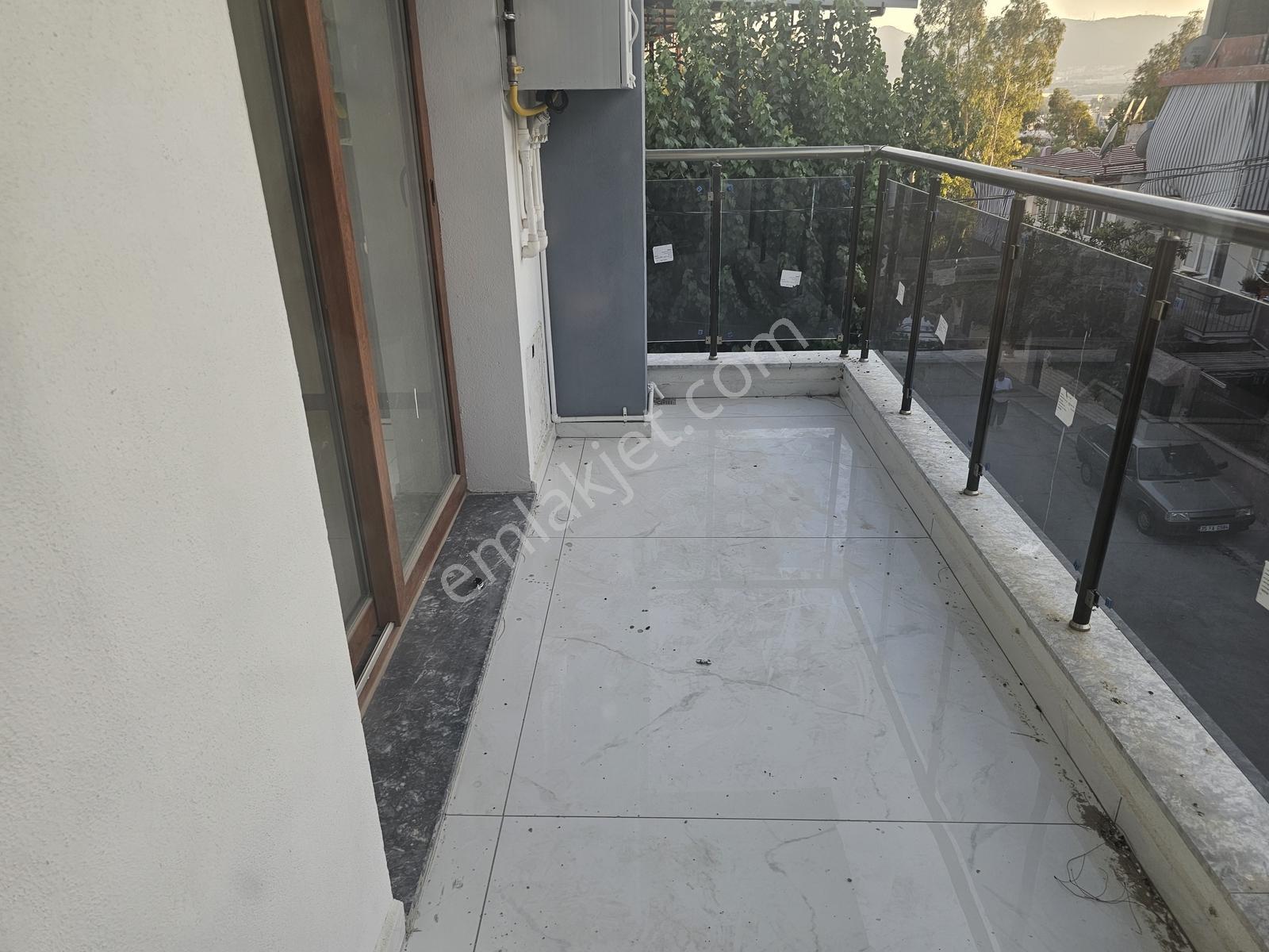 Buca Mustafa Kemal'de Satılık Mustakil 6+2 Dubleksli Bina 324m² — fotoğraf 22