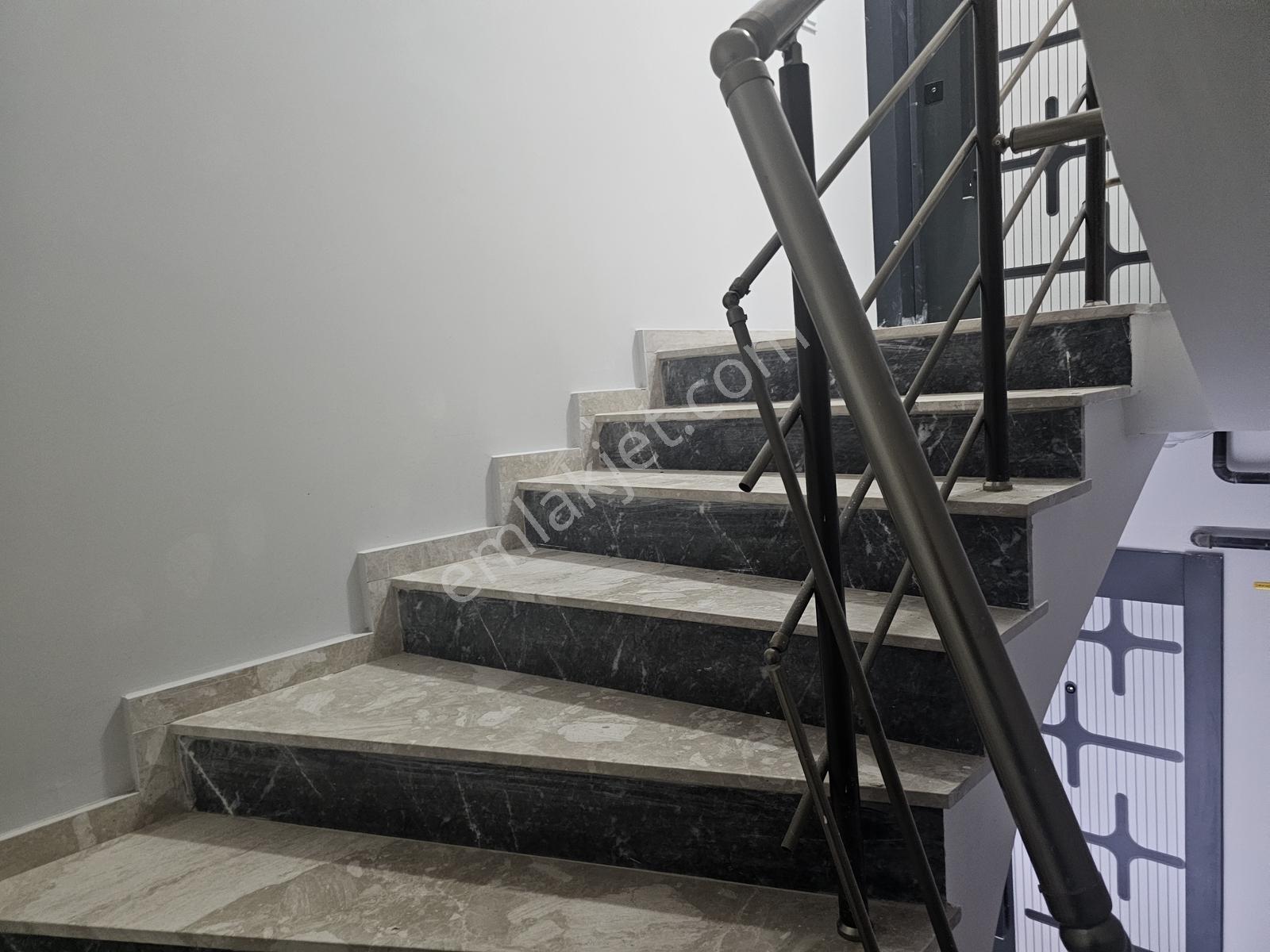 Buca Mustafa Kemal'de Satılık Mustakil 6+2 Dubleksli Bina 324m² — fotoğraf 27