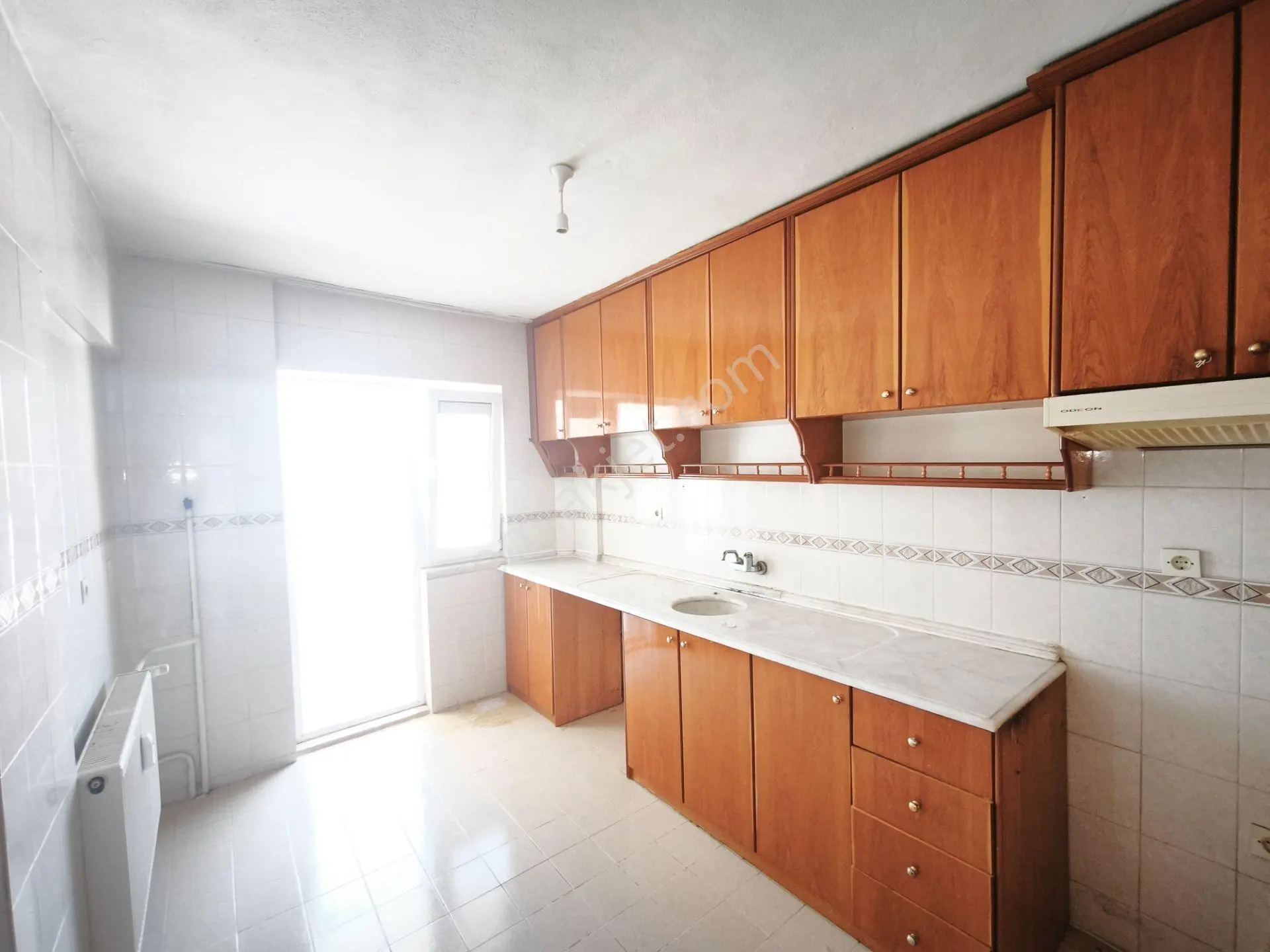 Terasparka Yakın Doğa Manzaralı Kullanışlı Satılık 3+1 Daire — fotoğraf 2