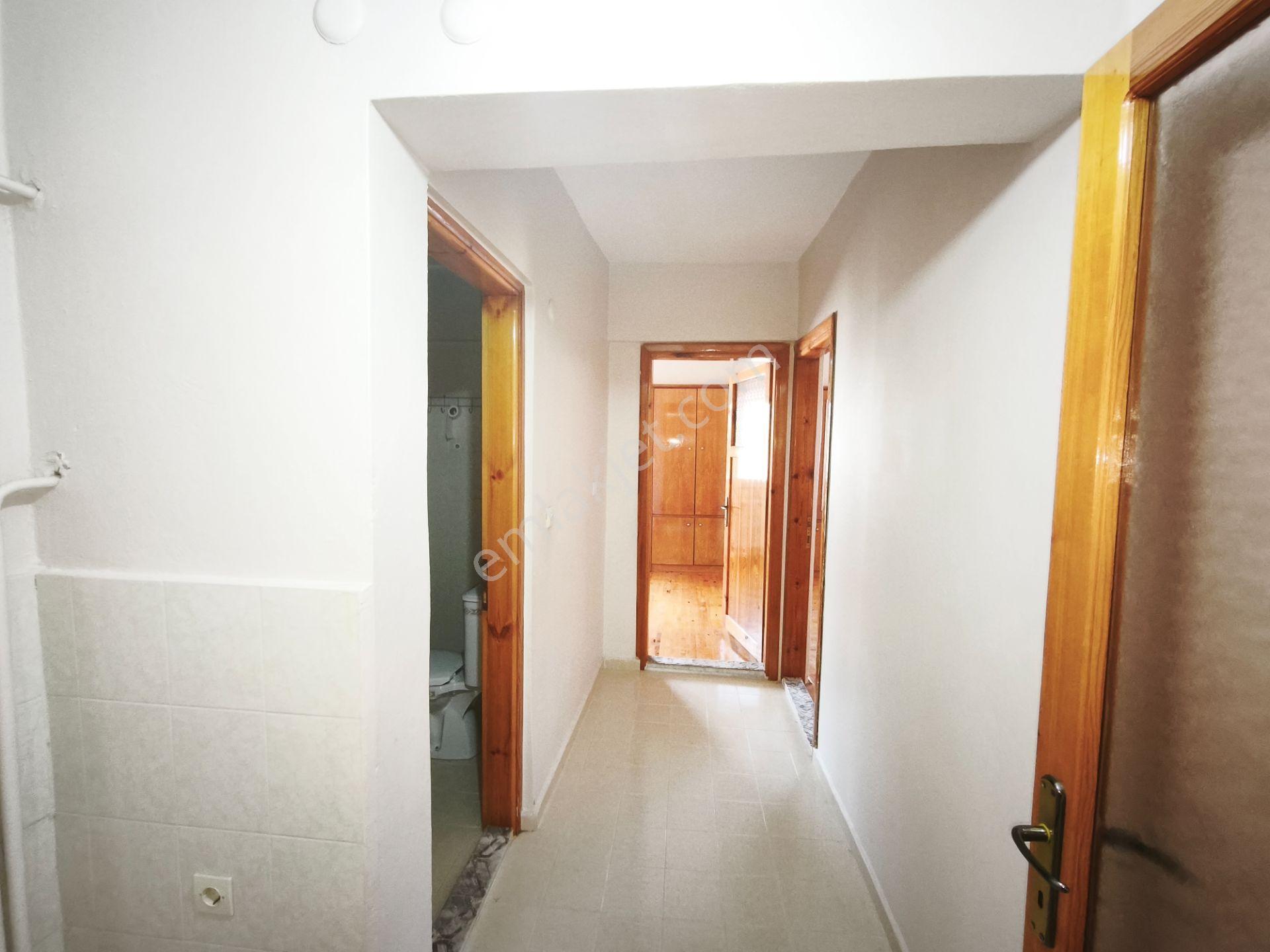 Terasparka Yakın Doğa Manzaralı Kullanışlı Satılık 3+1 Daire — fotoğraf 8