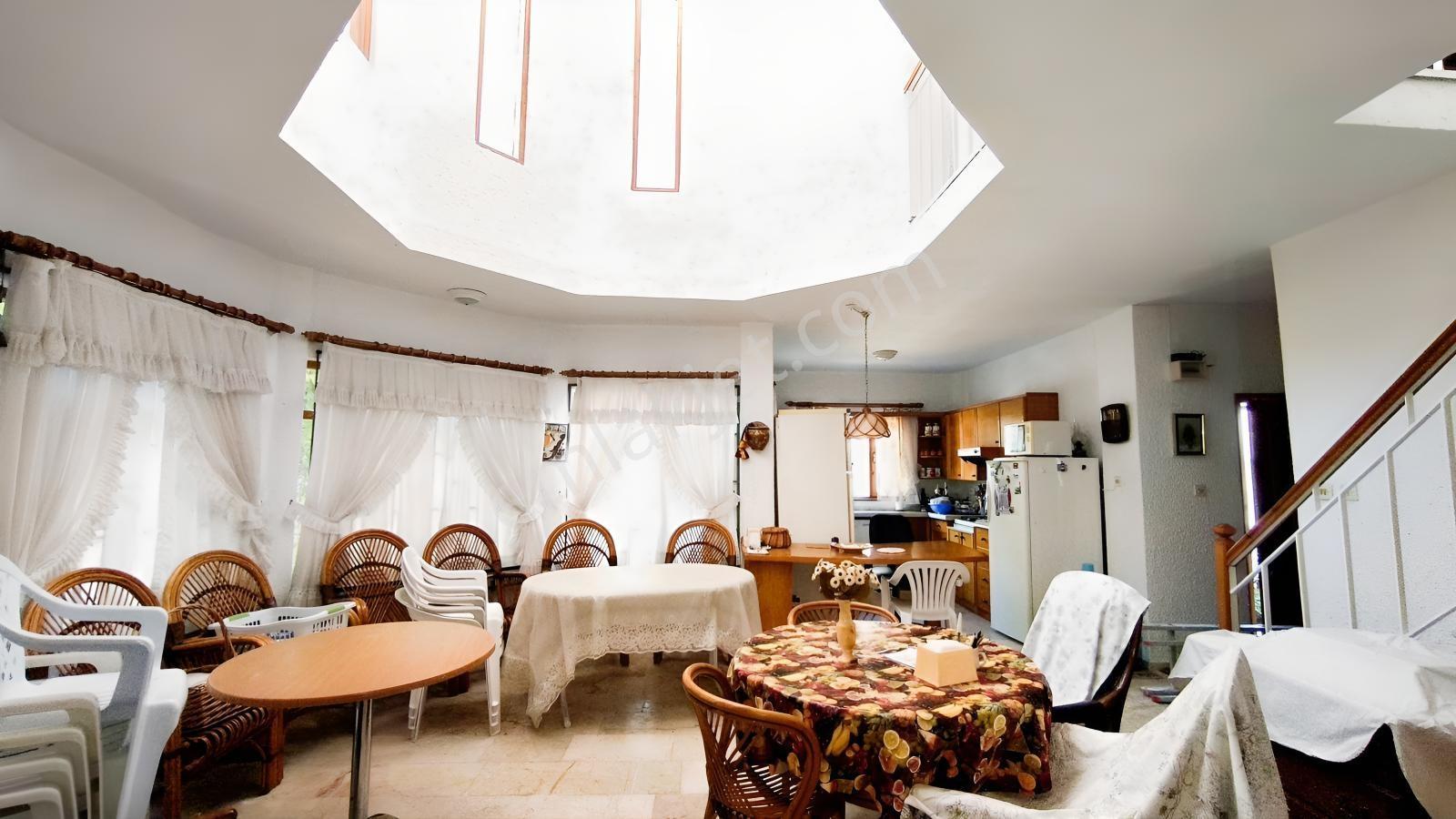Kaya Emlak'dan Şarköy Mürefte'de Denize Sıfır 3+1 Satılık Villa — fotoğraf 12