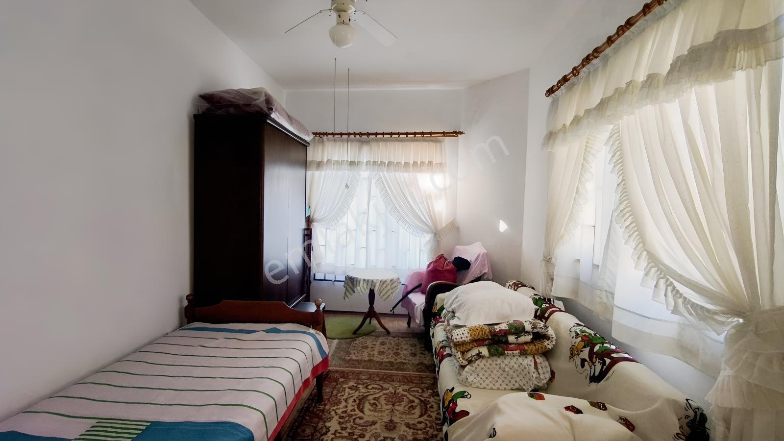 Kaya Emlak'dan Şarköy Mürefte'de Denize Sıfır 3+1 Satılık Villa — fotoğraf 24