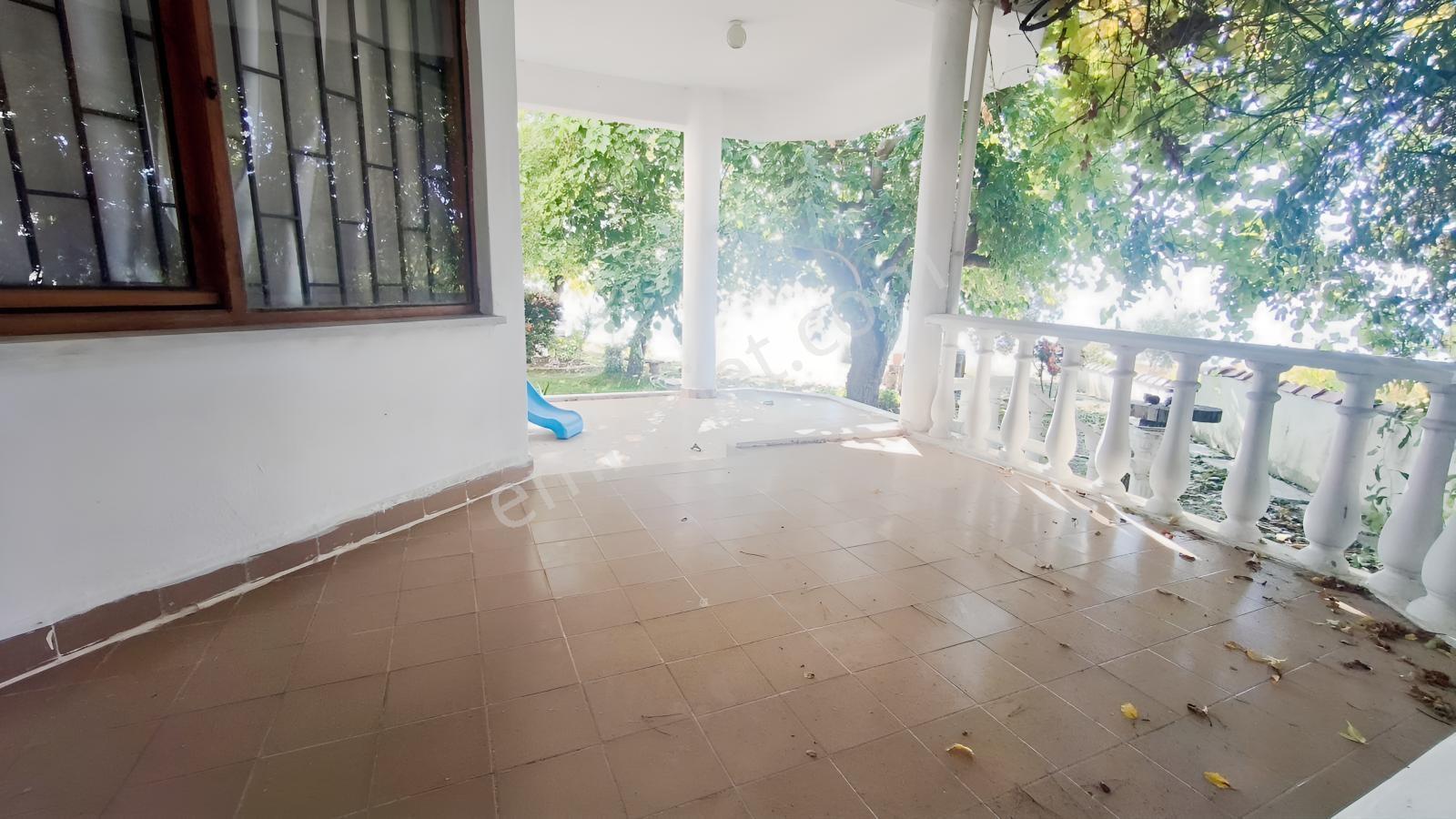 Kaya Emlak'dan Şarköy Mürefte'de Denize Sıfır 3+1 Satılık Villa — fotoğraf 30