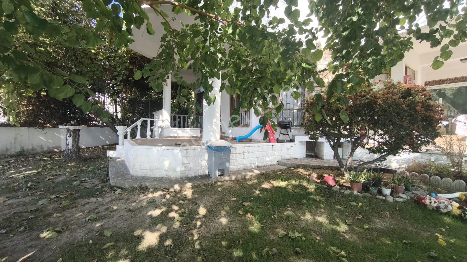 Kaya Emlak'dan Şarköy Mürefte'de Denize Sıfır 3+1 Satılık Villa — fotoğraf 32