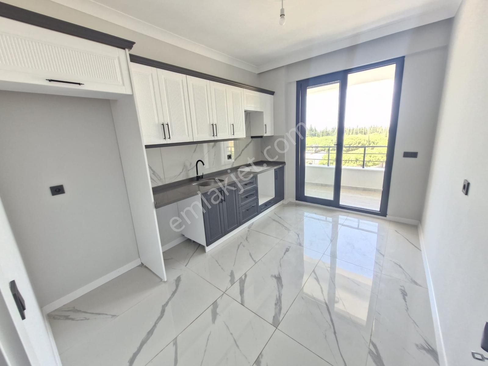 Huzur^dan Hastane Karşısı, 2+1, Doğalgazlı, 100m² Satılık Daire — fotoğraf 2