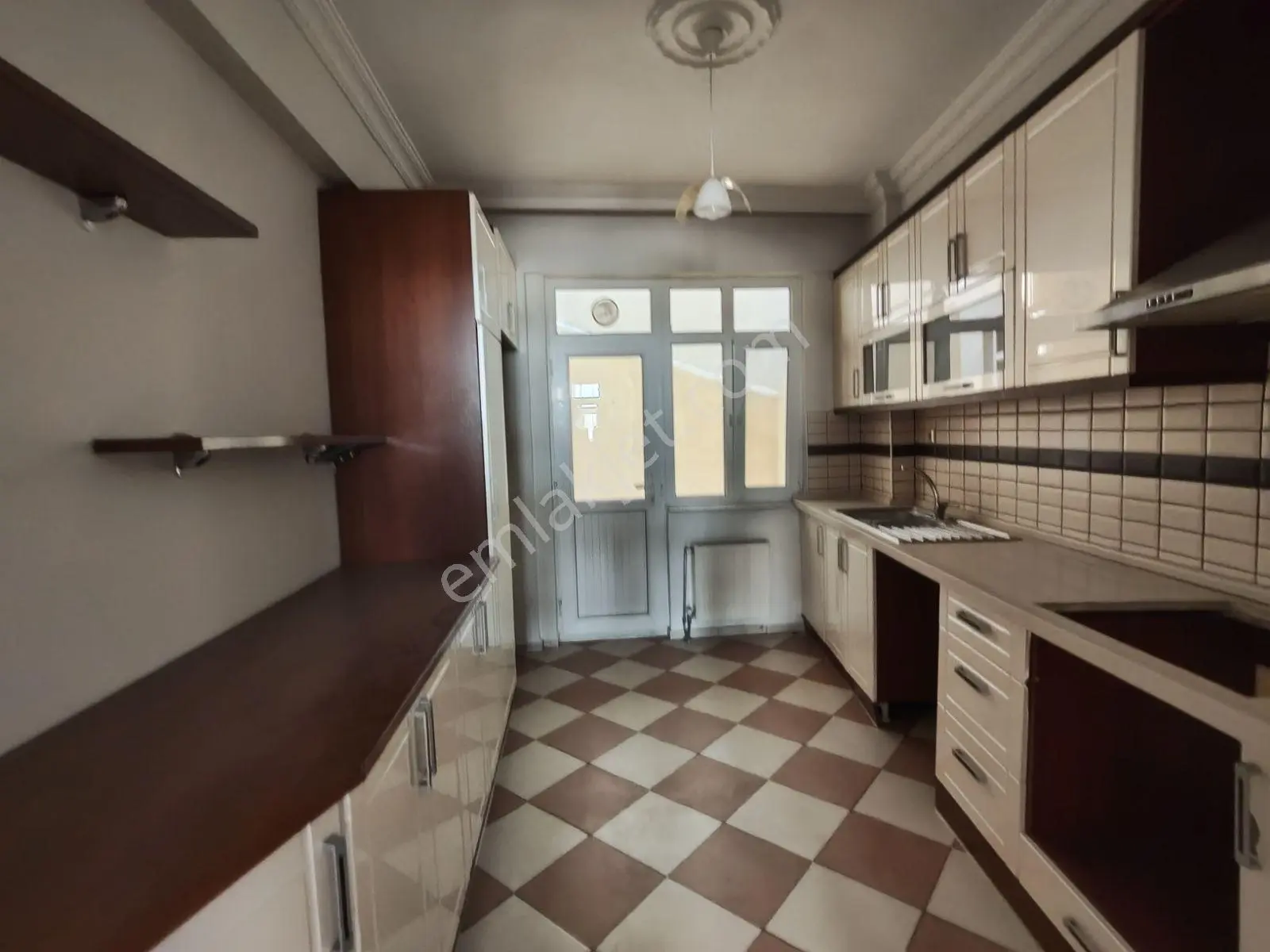 Akarbaşı Mahallesi'nde 3+1 Ebeveyn Banyolu Satılık Daire — fotoğraf 2