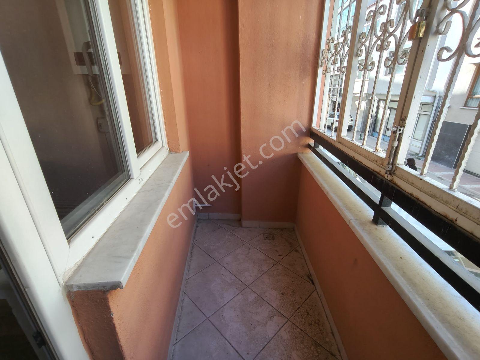 Akarbaşı Mahallesi'nde 3+1 Ebeveyn Banyolu Satılık Daire — fotoğraf 3