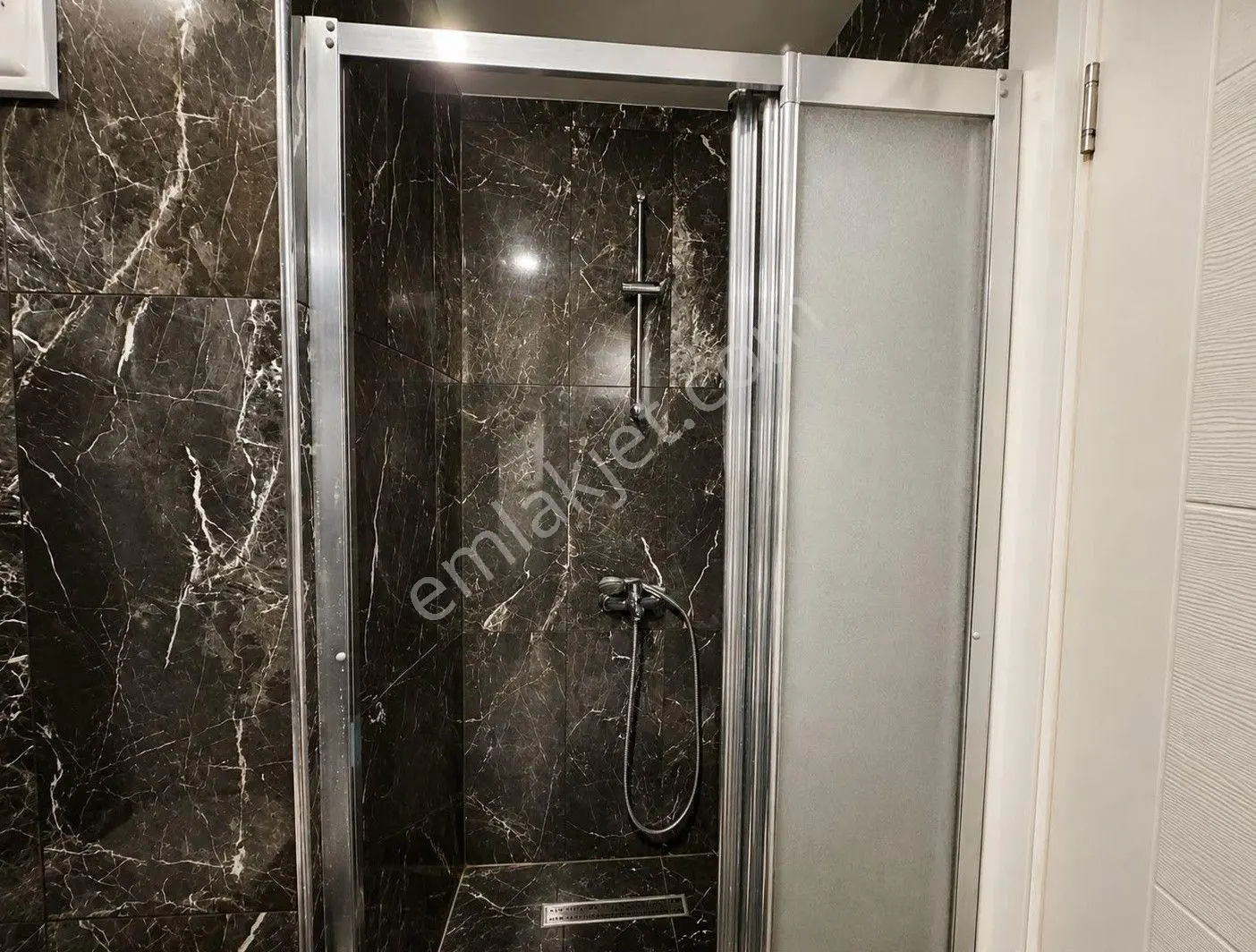 Acill Alanya Mahmutlar Mah.eşyalı Satılık 1+1 Daire — fotoğraf 6