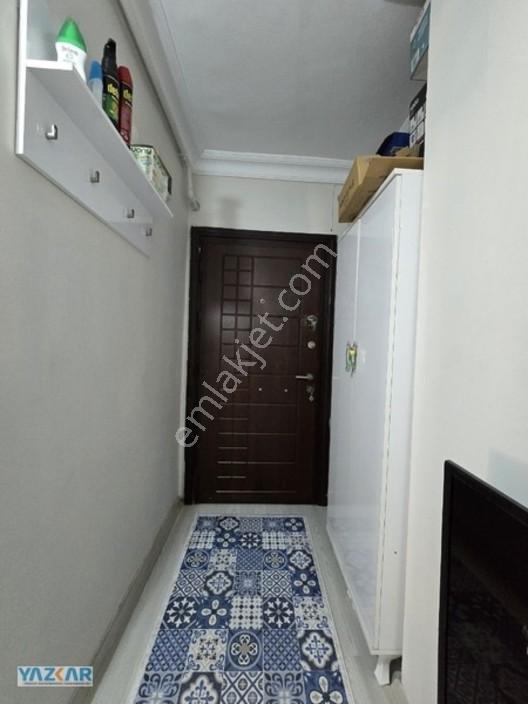 Güzelyurt Mahallesinden Satılık 1+1 Ara Kat Daire — fotoğraf 7
