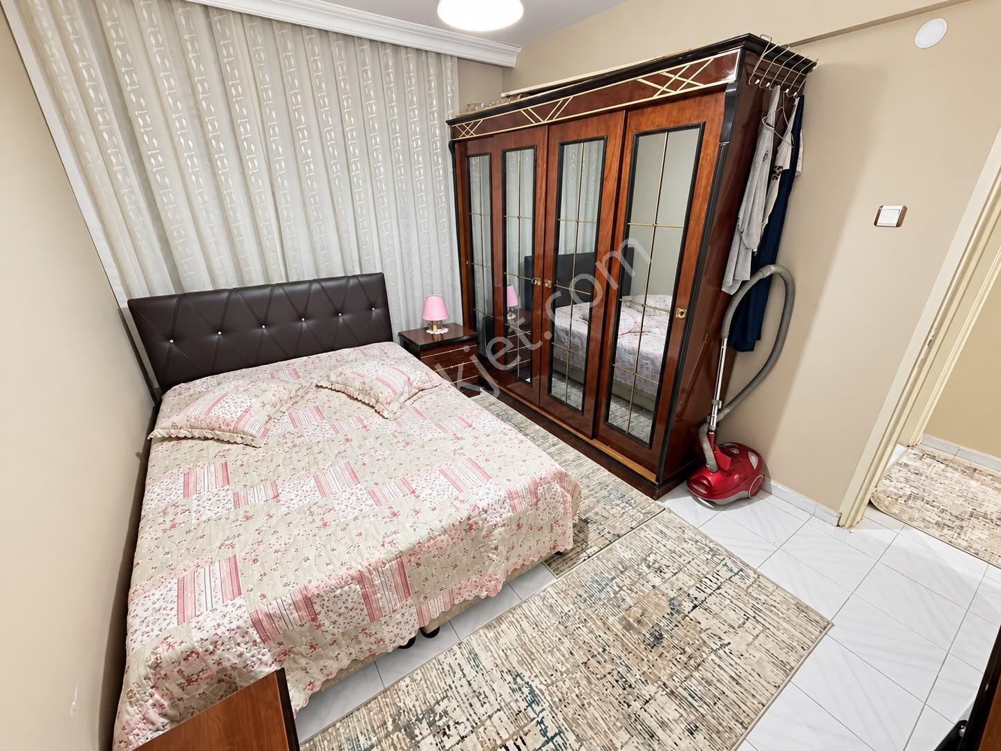 Bergama Fatih Mah. Korkmaz Sitesinde Eşyalı Satılık 3+1 Daire — fotoğraf 19